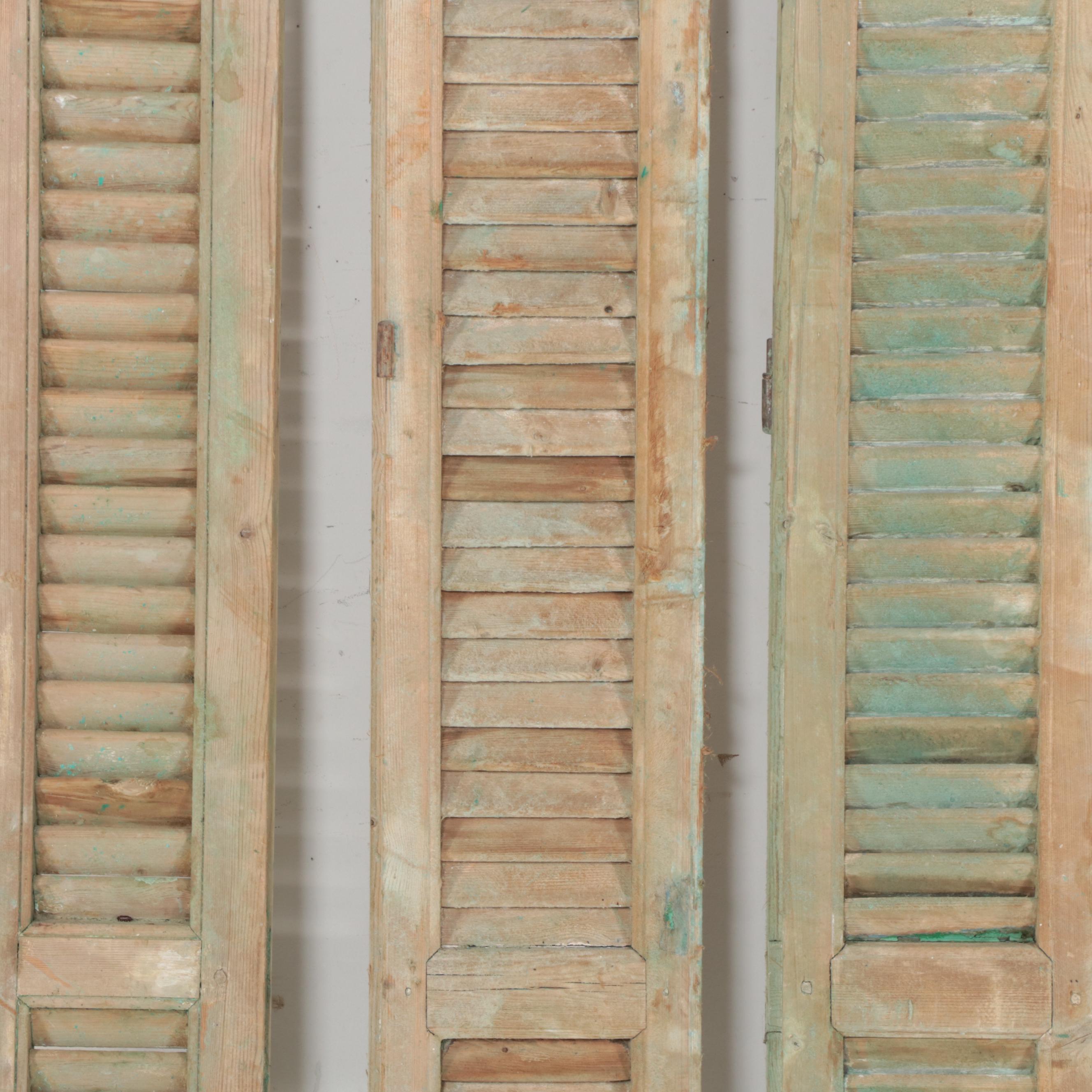 Three-Piece Arch Top Louvered Wood Shutters