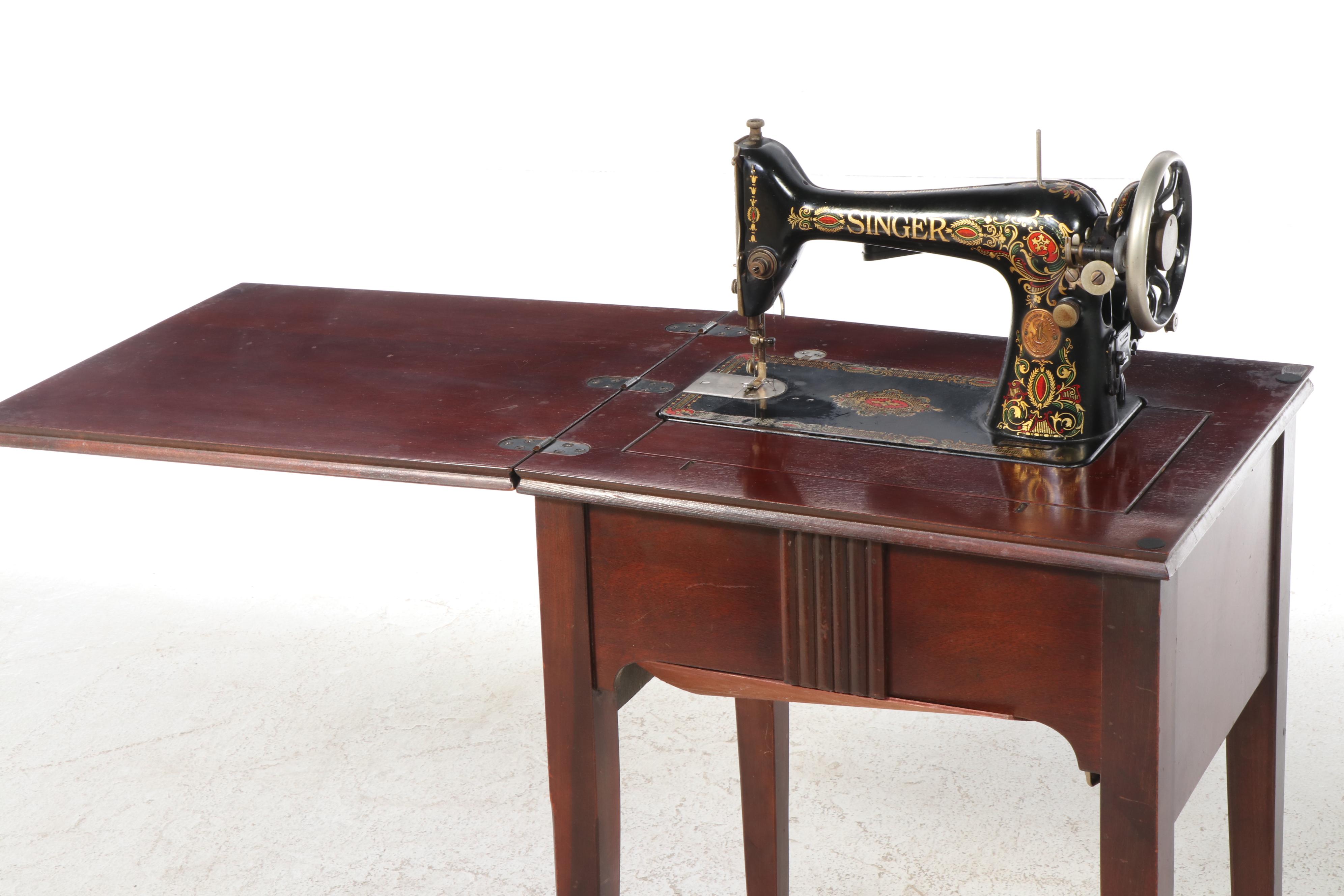 Singer Model 66 Sewing Machine in Wood Cabinet, Early 20th Century