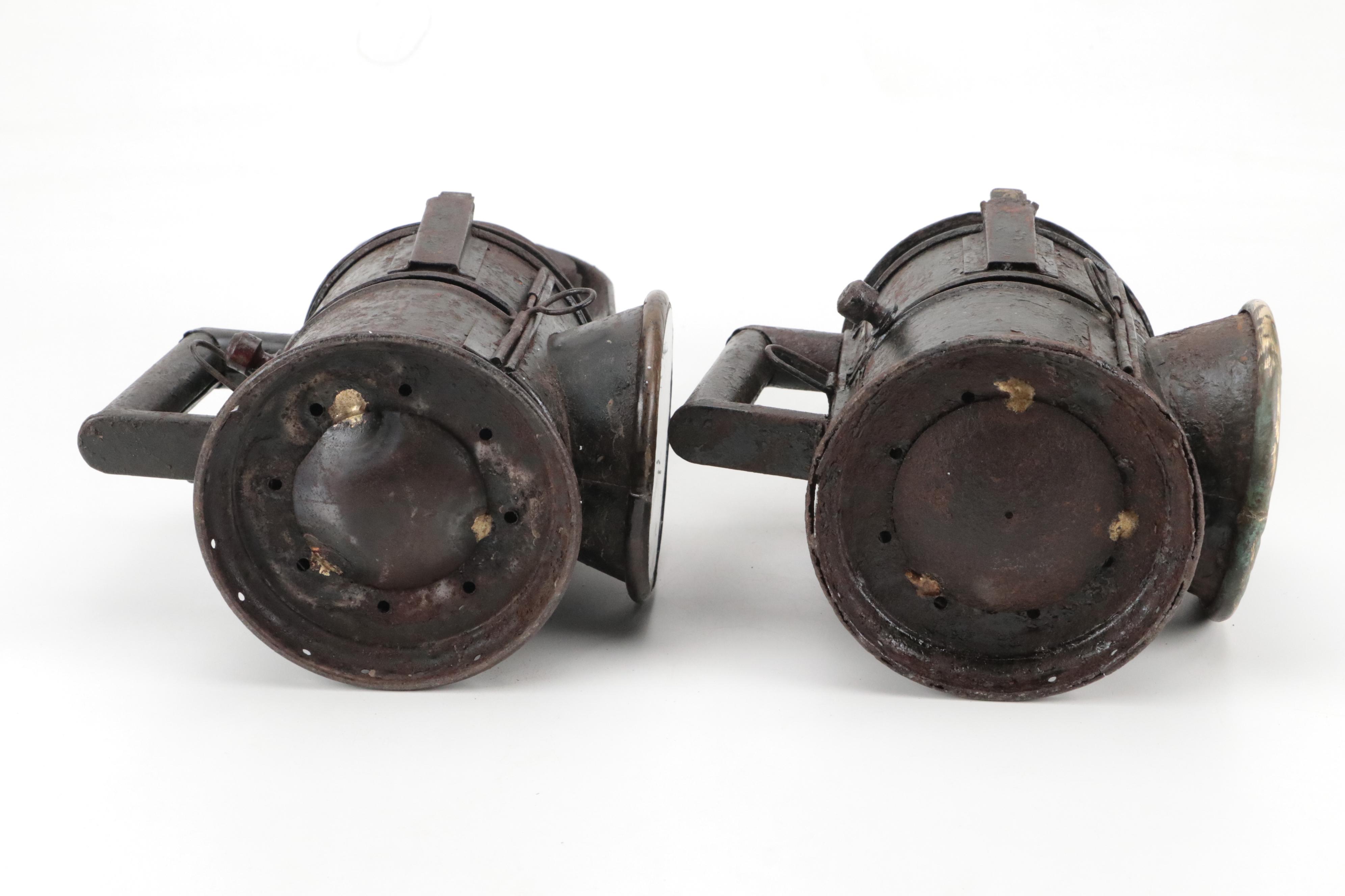 Red and Green Glass Filtered Railroad Signal Lanterns