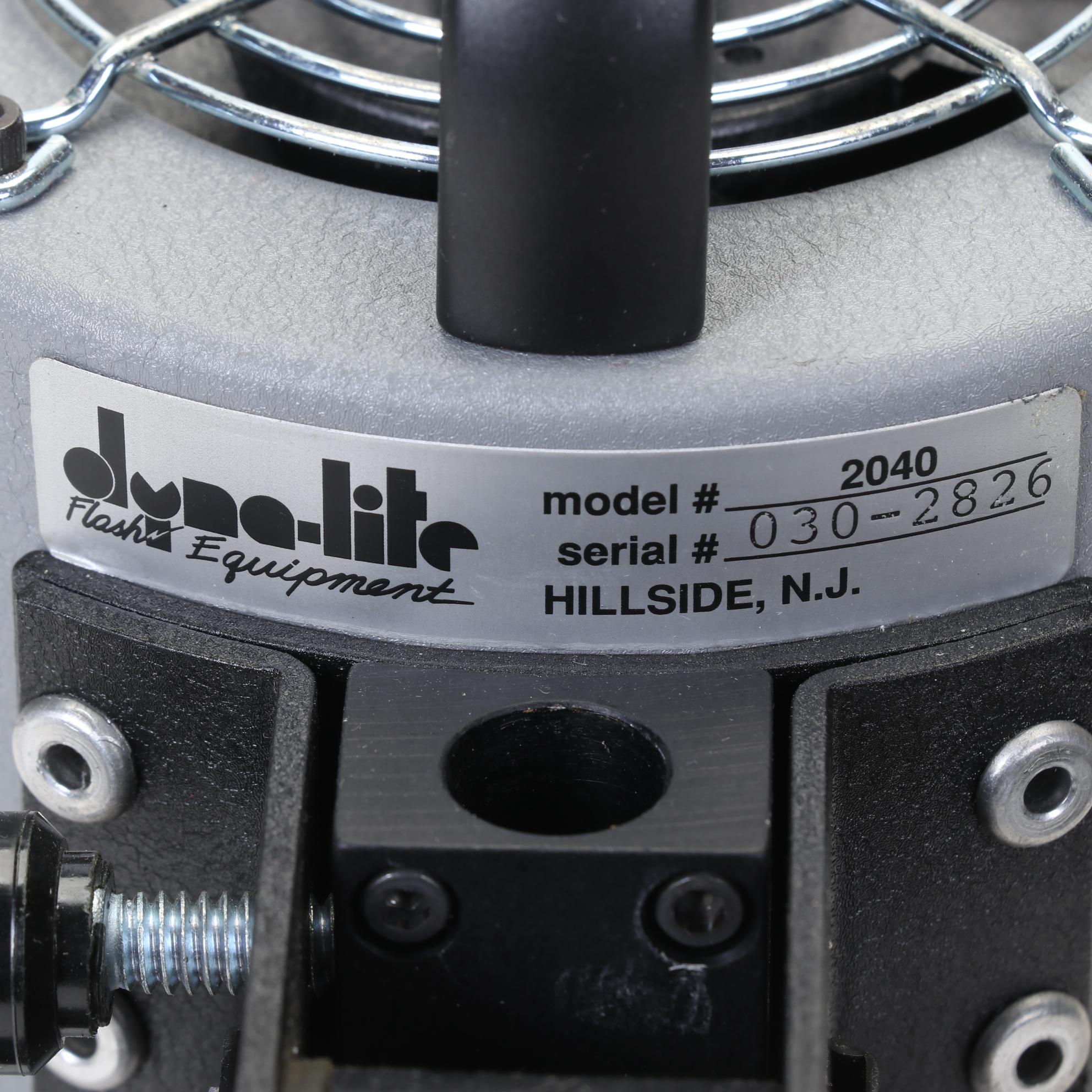 Five Dynalite Flask Heads with Head Covers