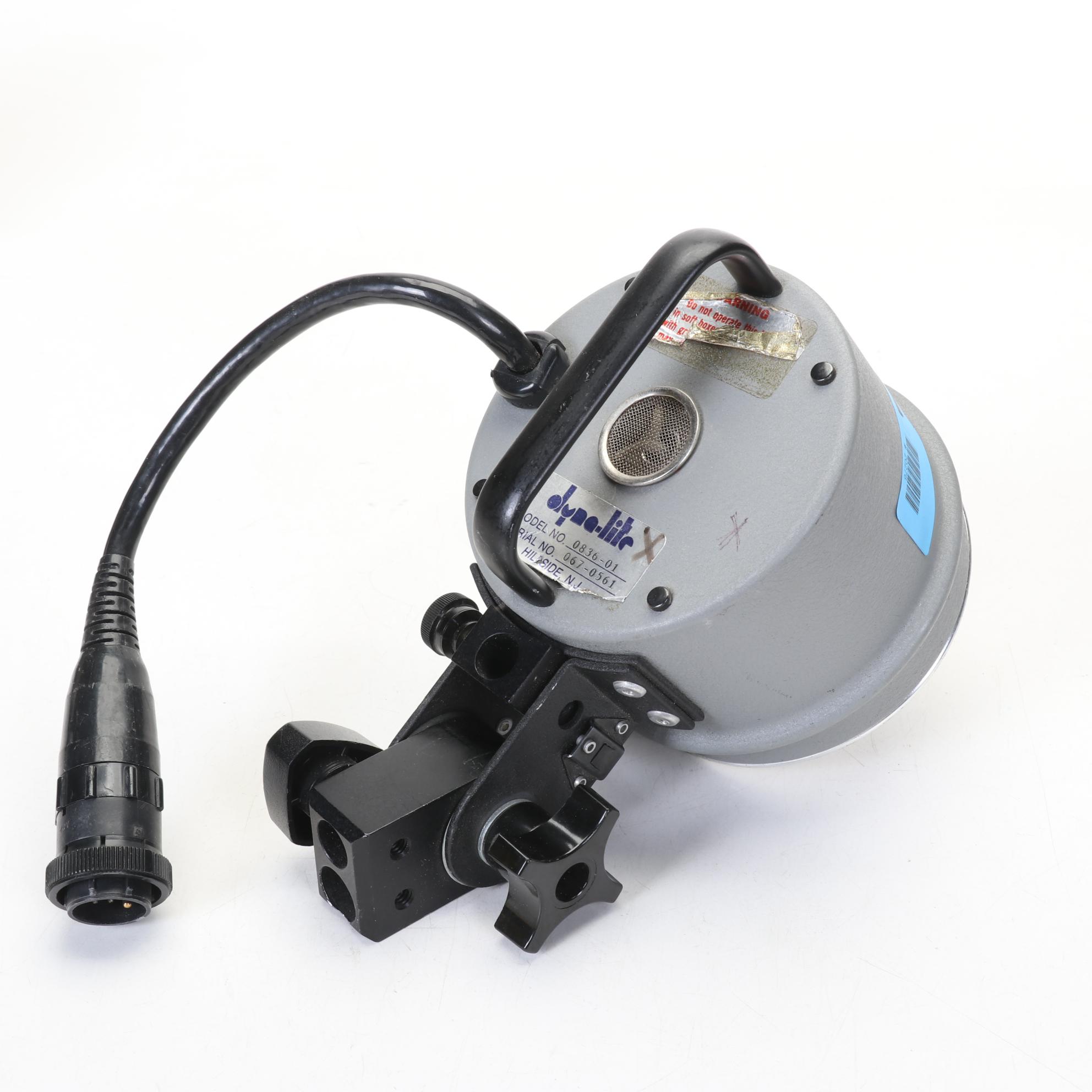 Five Dynalite Flask Heads with Head Covers