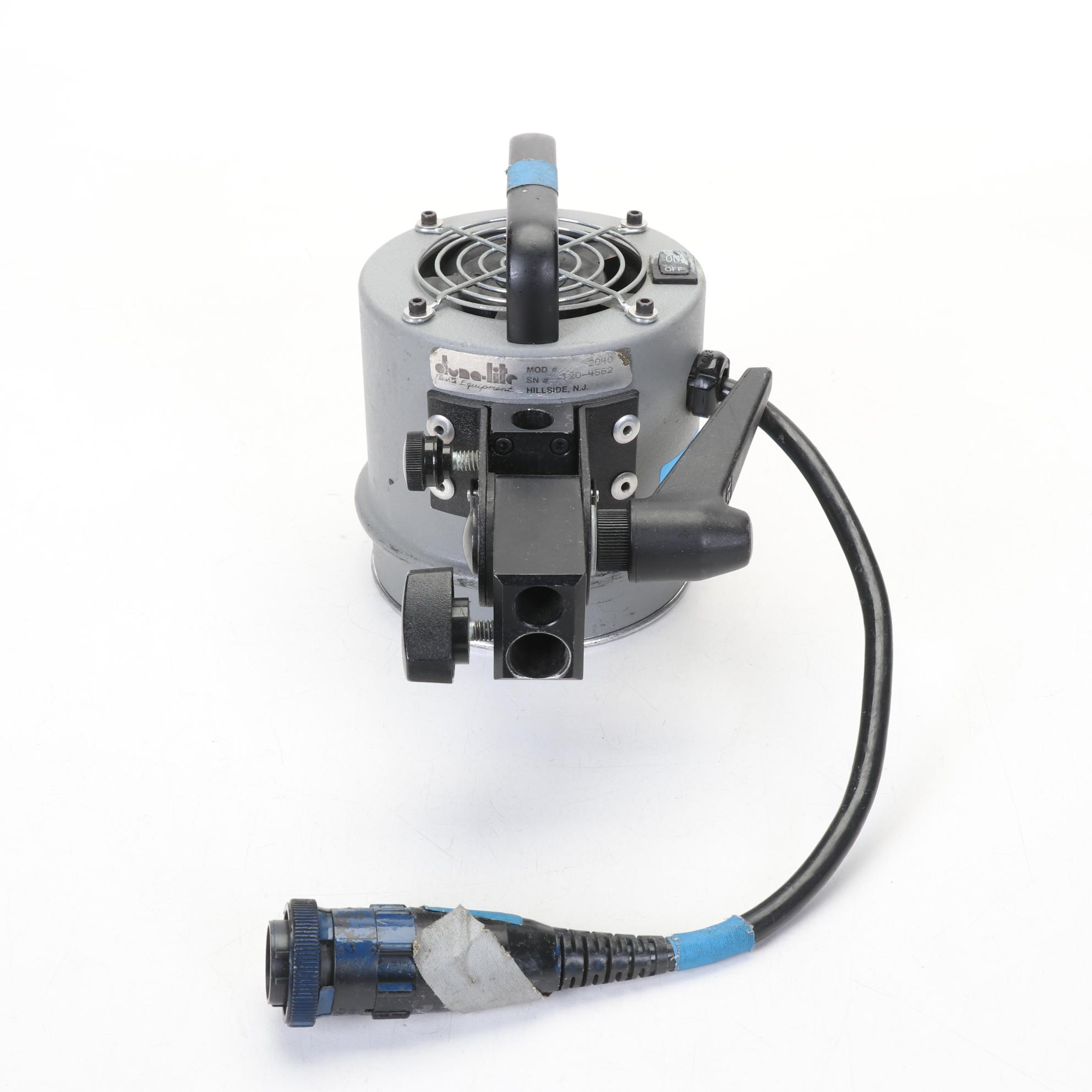 Five Dynalite Flask Heads with Head Covers