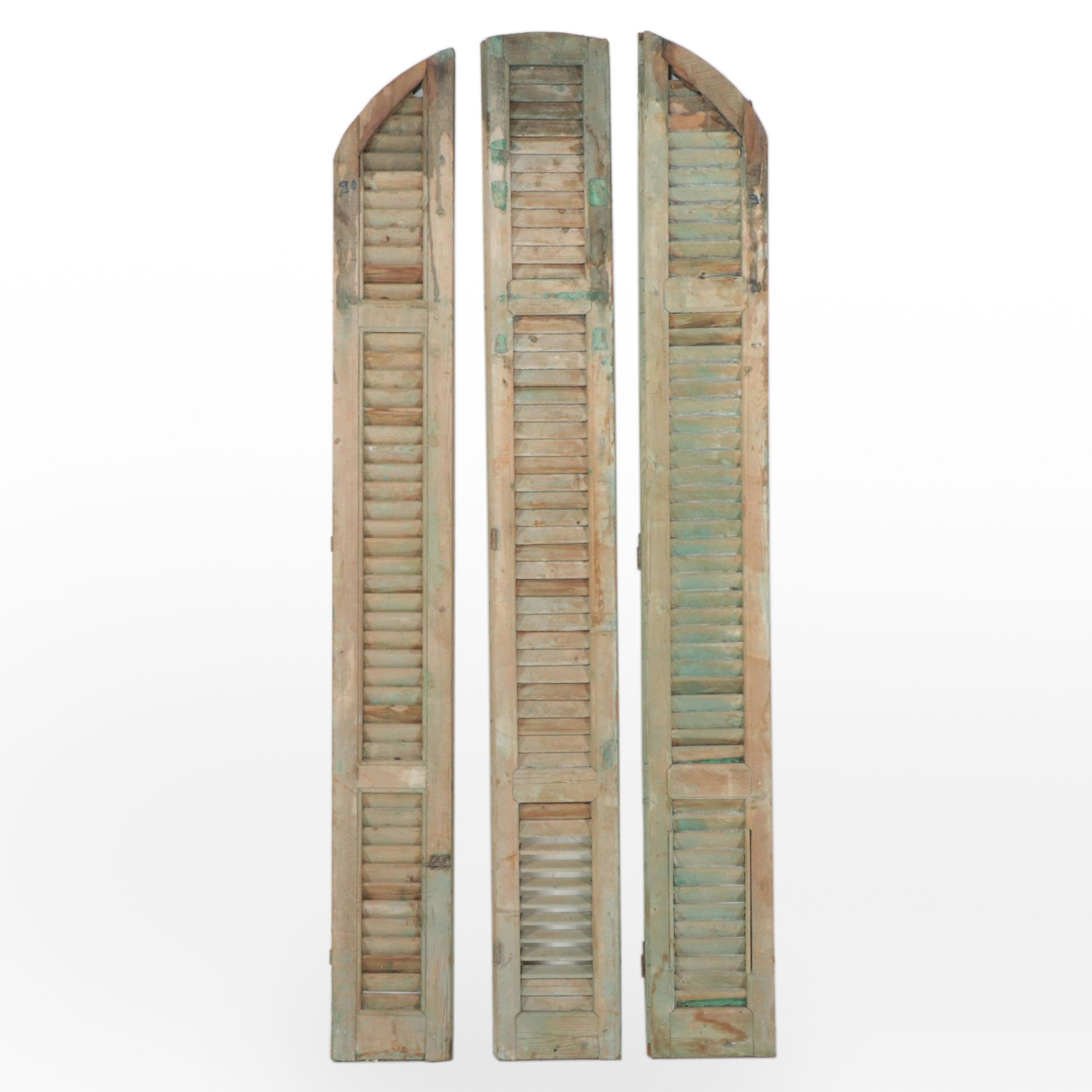 Three-Piece Arch Top Louvered Wood Shutters