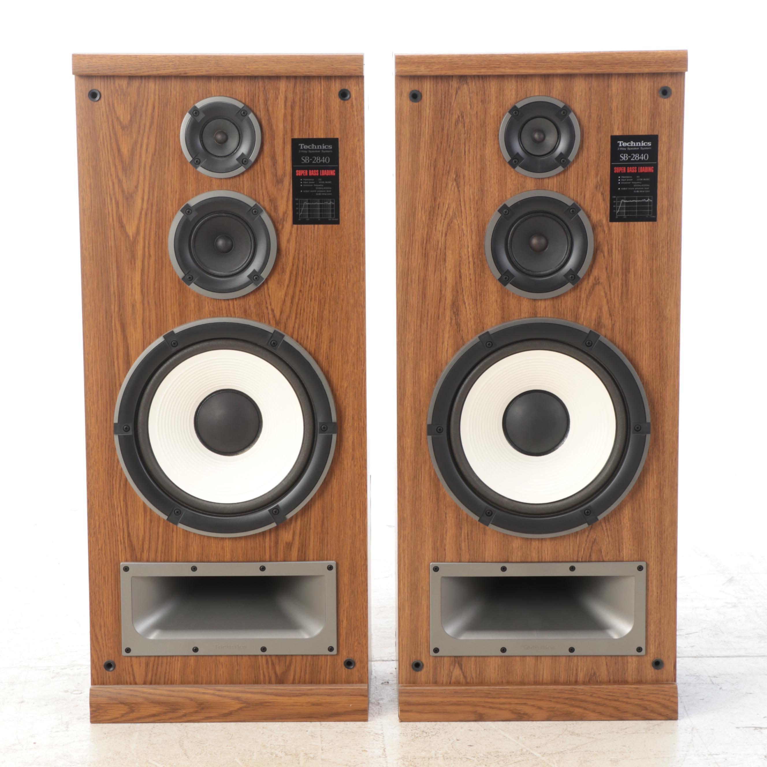 Technics Hi-Fi System in Cabinet with Floor Speakers