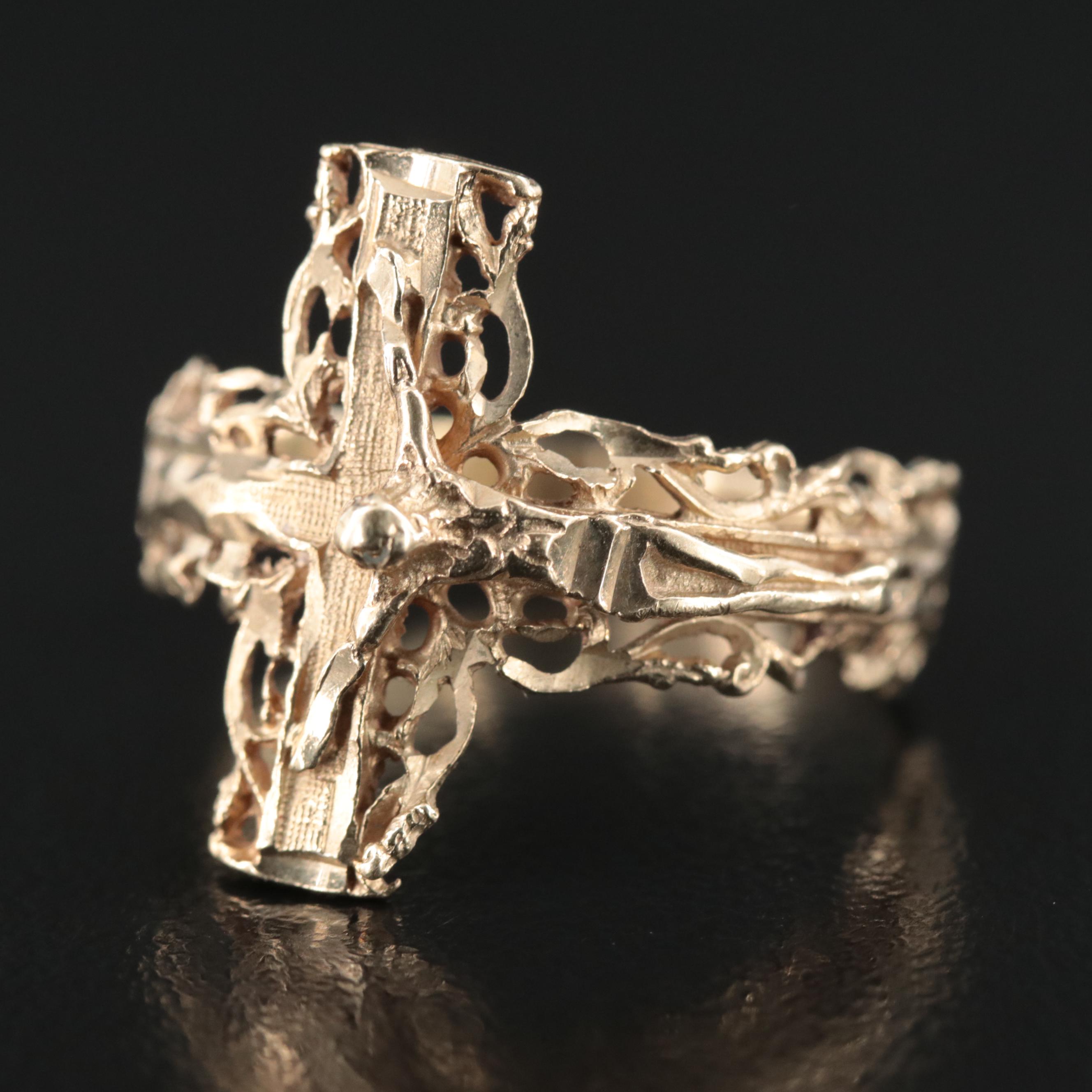 10K Crucifix Ring
