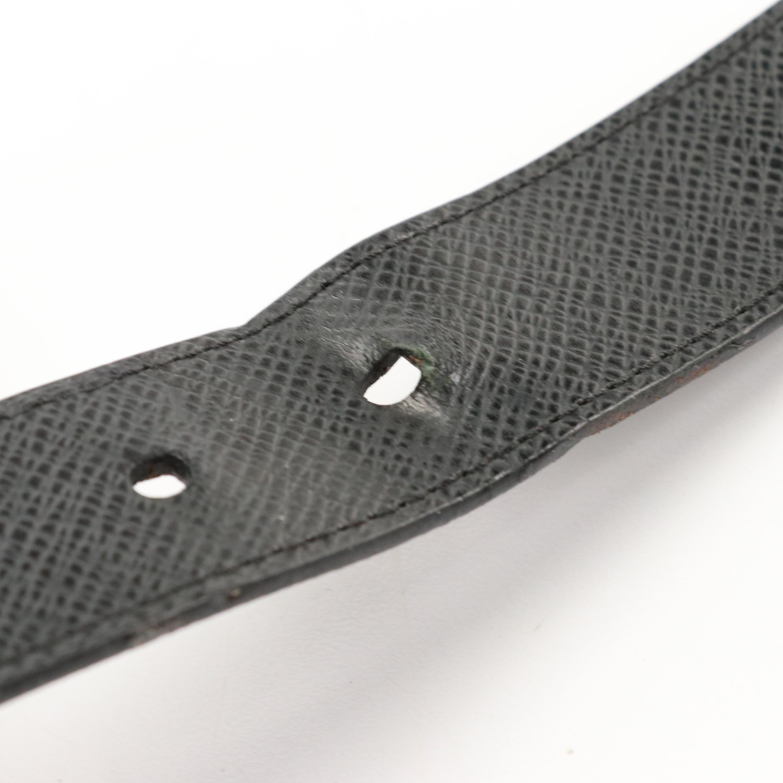 Men's Louis Vuitton Reversible Belt in Black and Grey Textured Leather