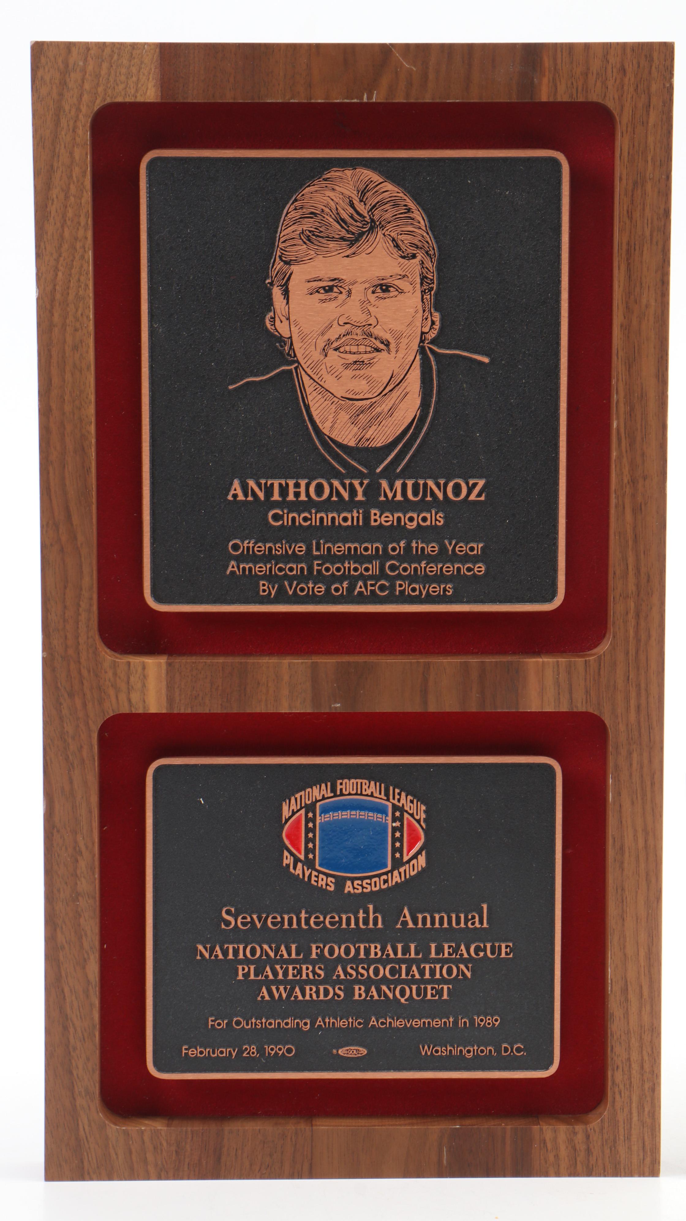 Anthony Muñoz 1989 AFC Offensive Lineman of the Year Award Plaque