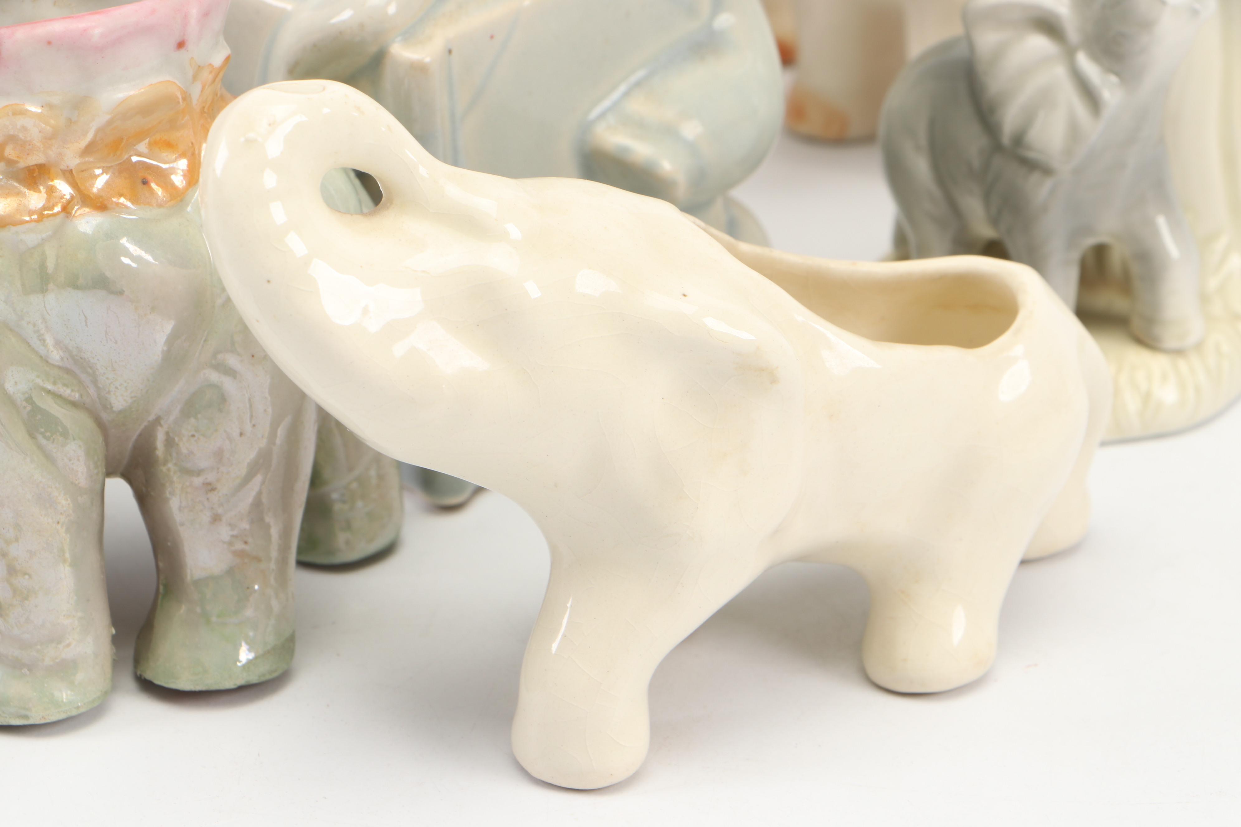 Japanese Export Porcelain Elephant Shaker, Figurines, Vases, and Planters