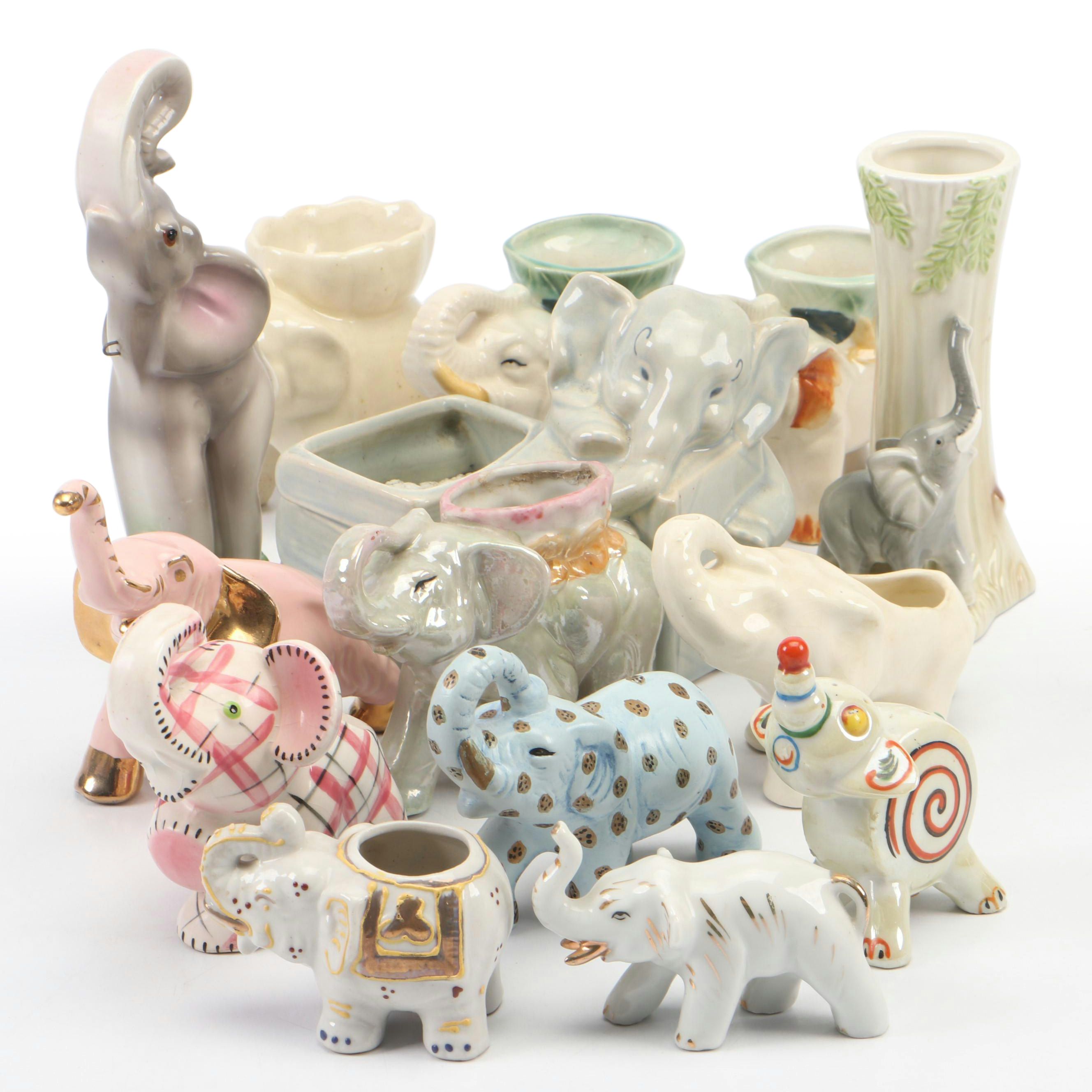 Japanese Export Porcelain Elephant Shaker, Figurines, Vases, and Planters