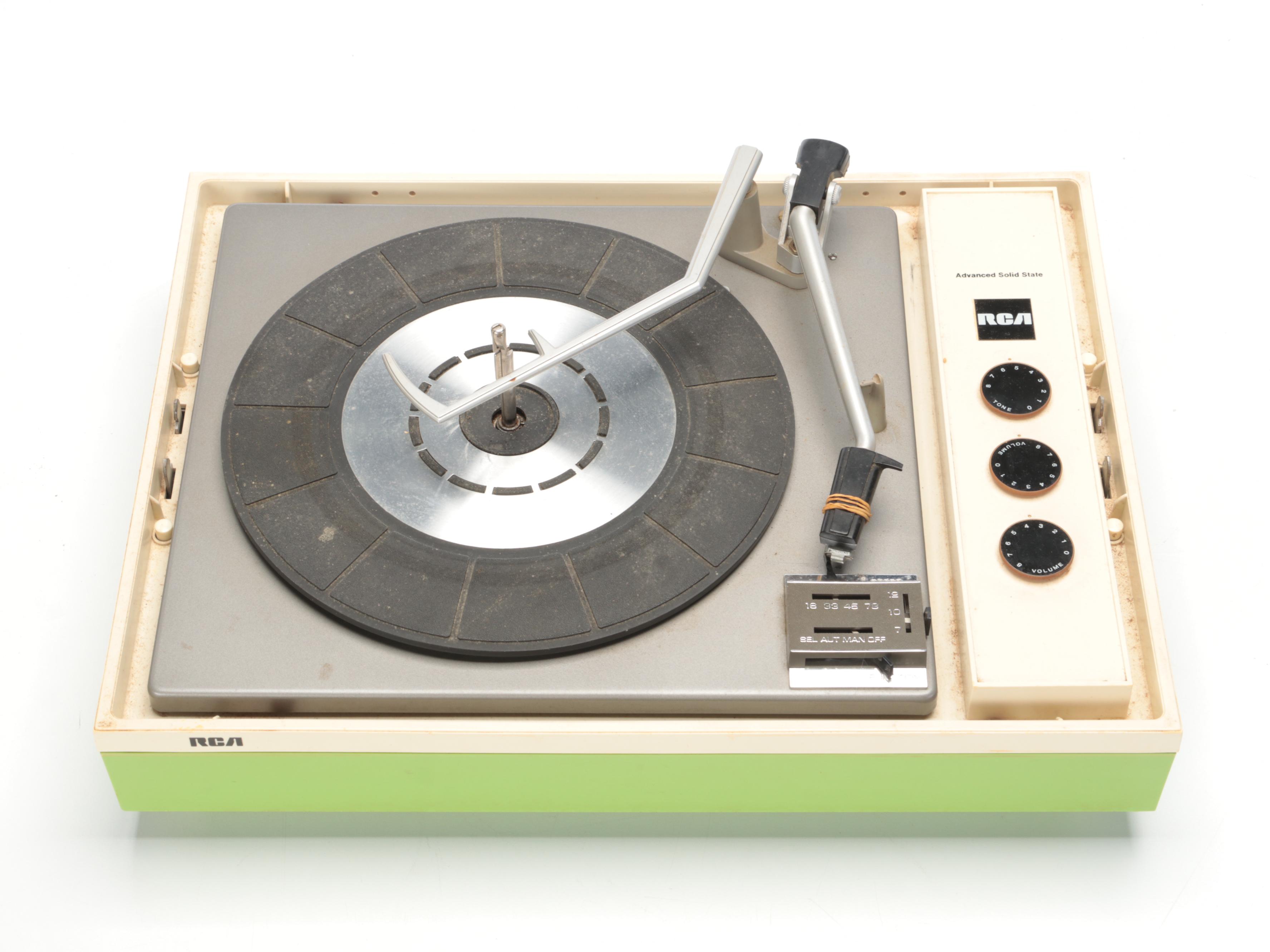 RCA VMP 46G Portable Record Player, Mid to Late 20th Century