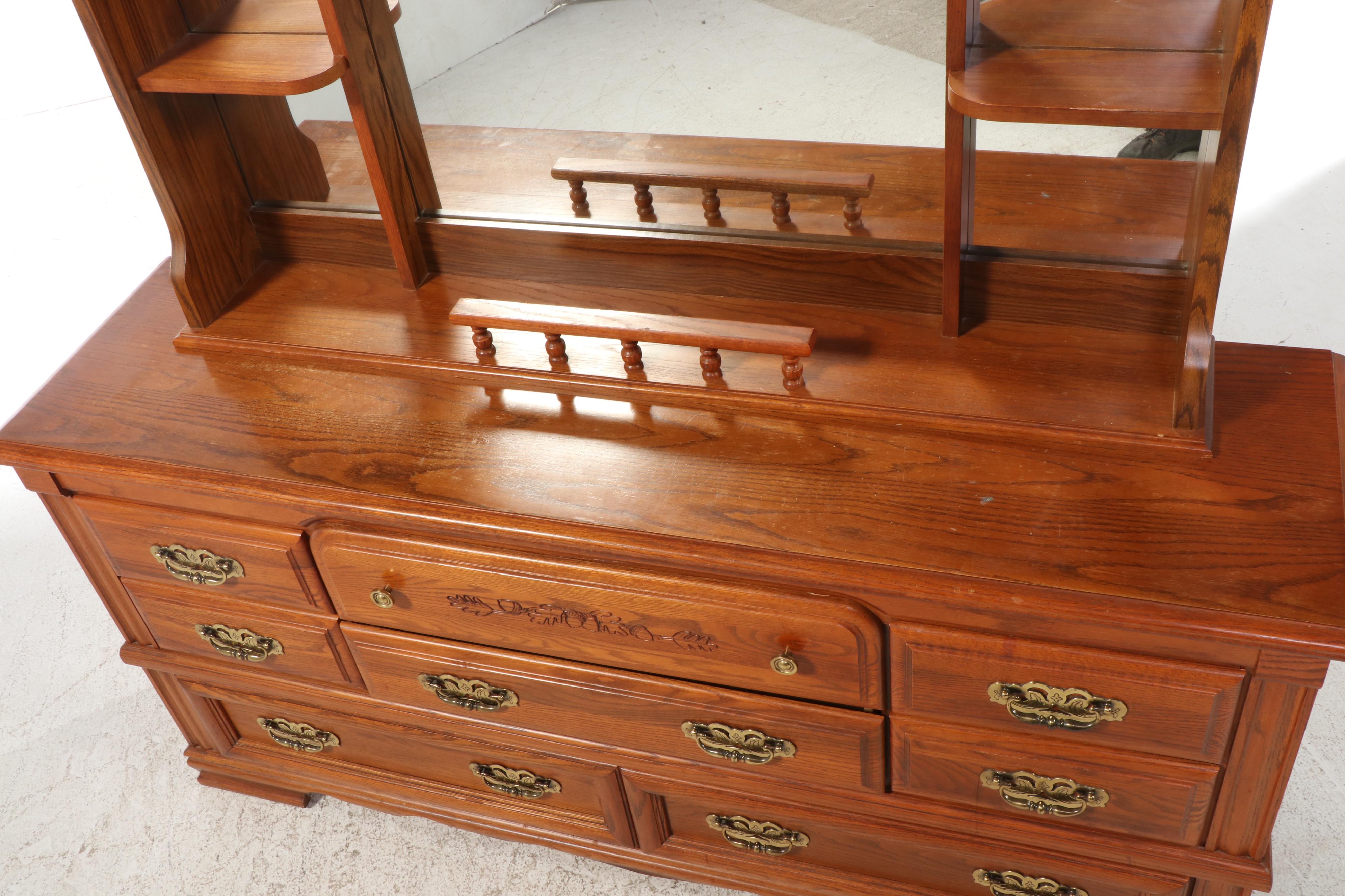 Broyhill Federal Style Oak and Laminate Eight-Drawer Dresser