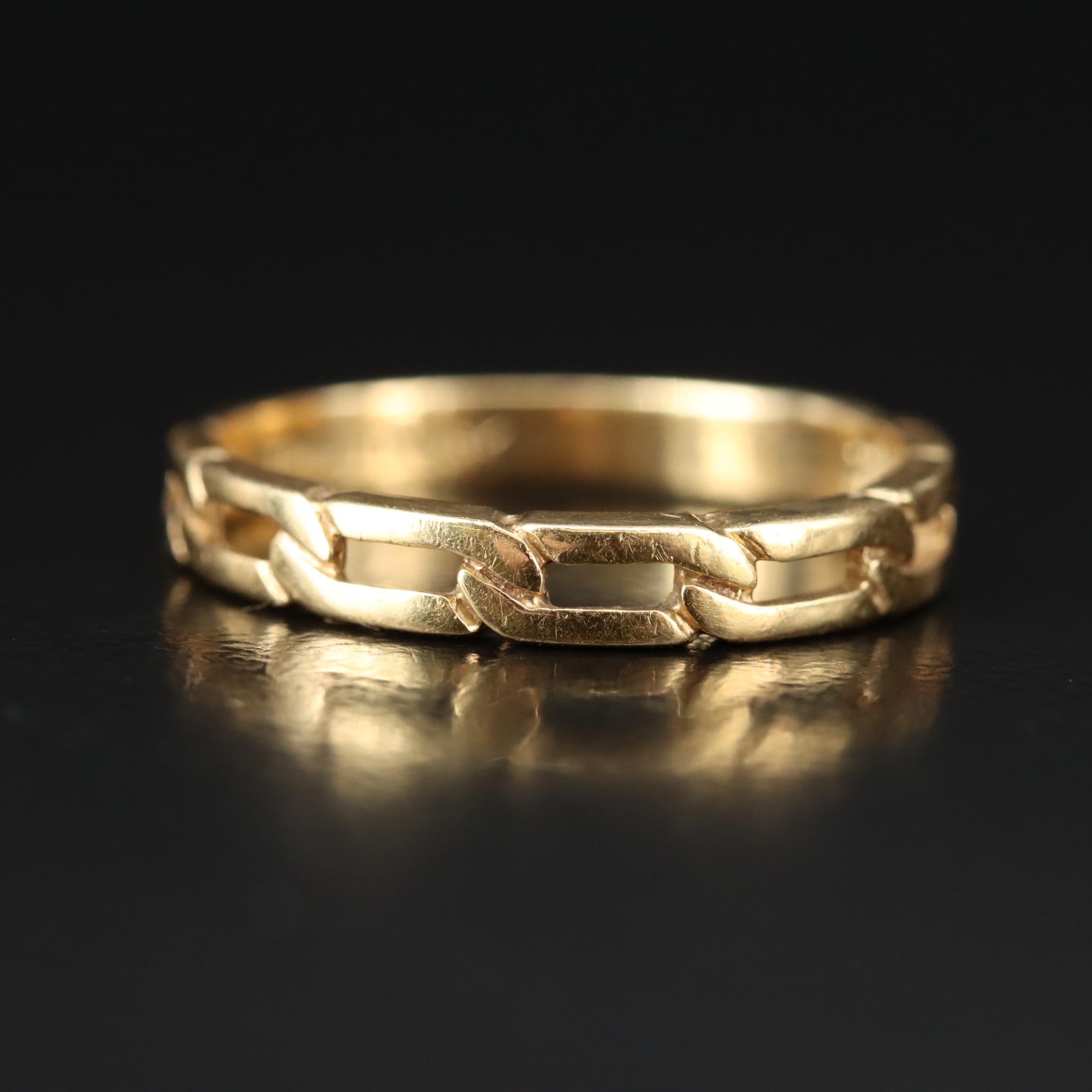 18K Interlocking Band