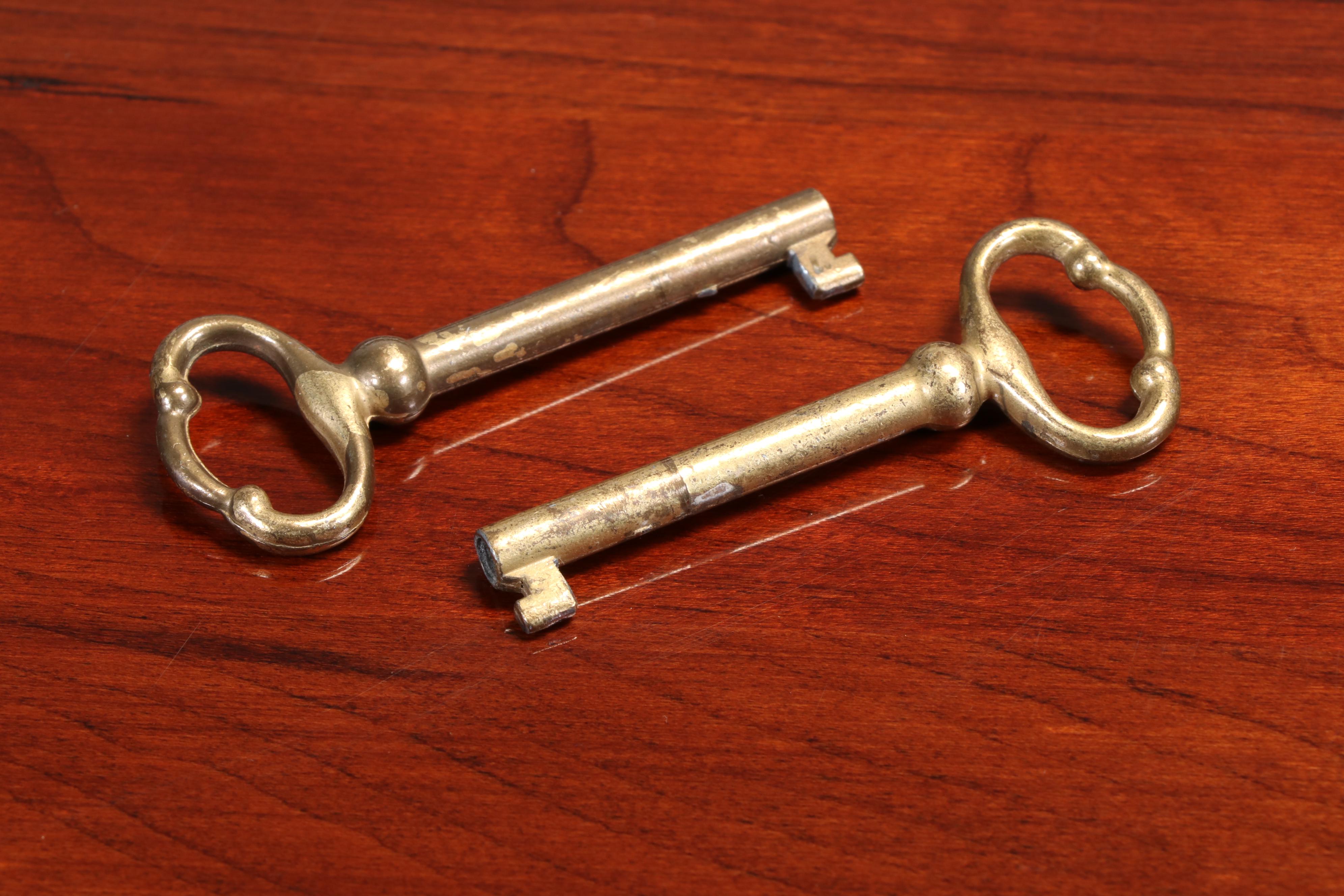 Statton "Trutype Americana" Federal Style Cherrywood Sideboard, 20th Century