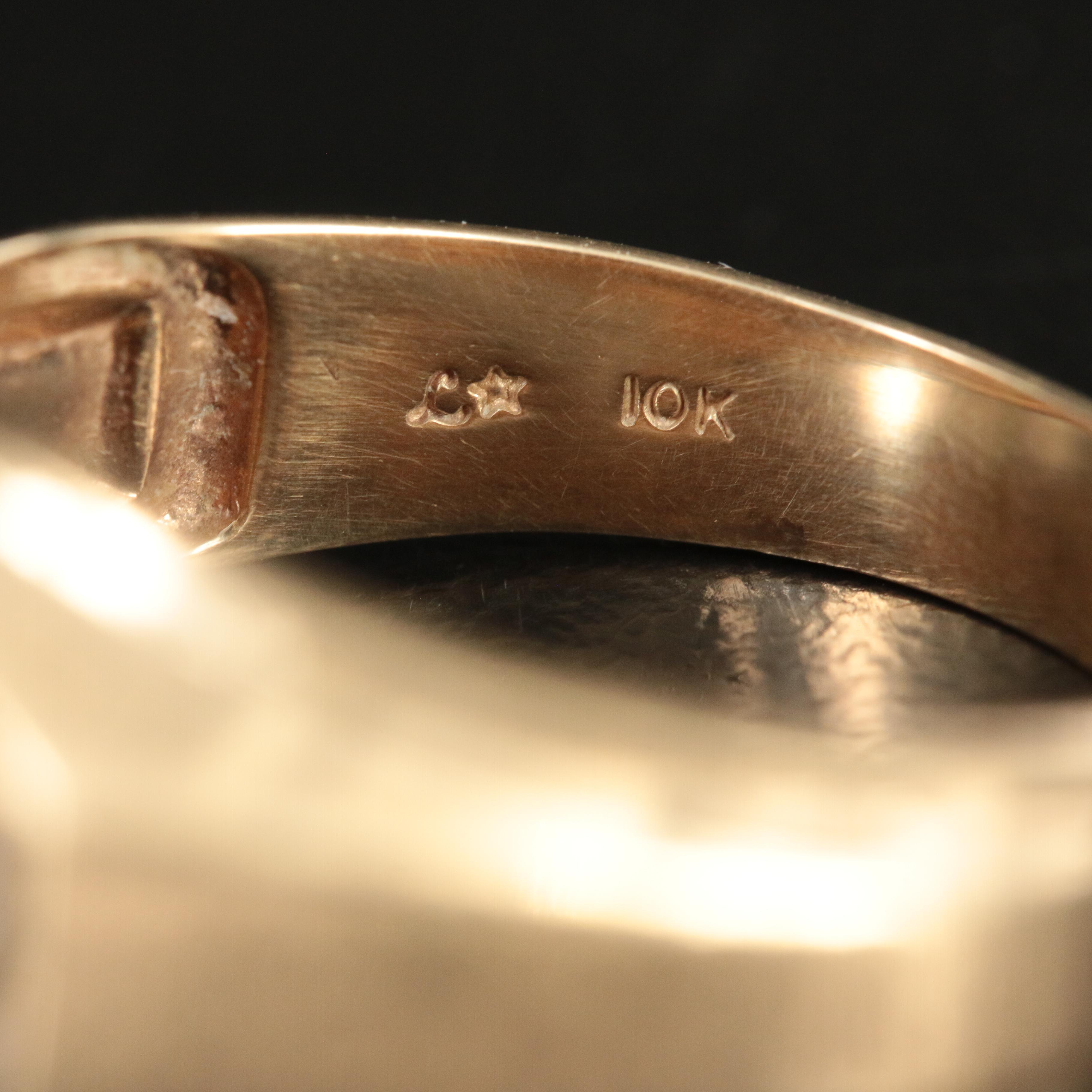 10K 0.17 CT Diamond Ring