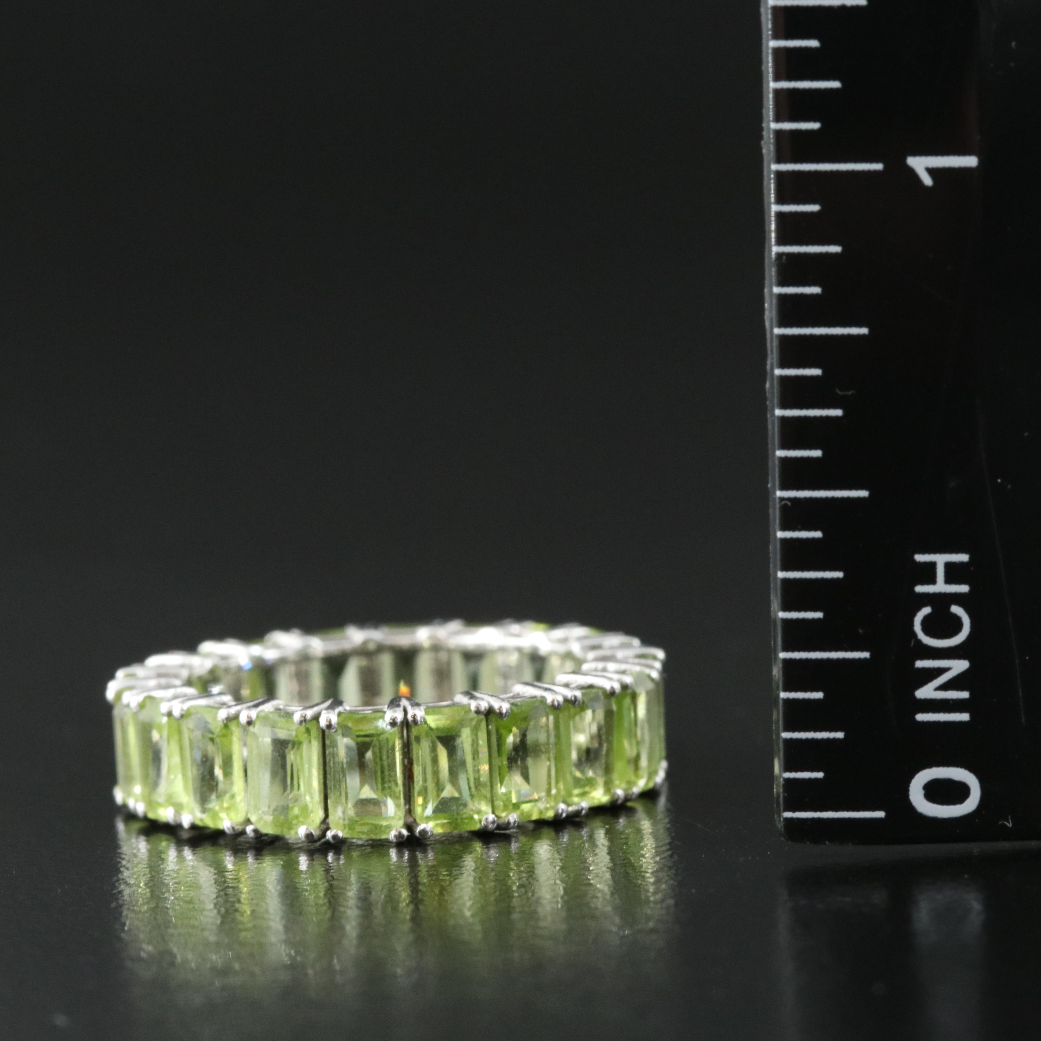 14K Peridot Band