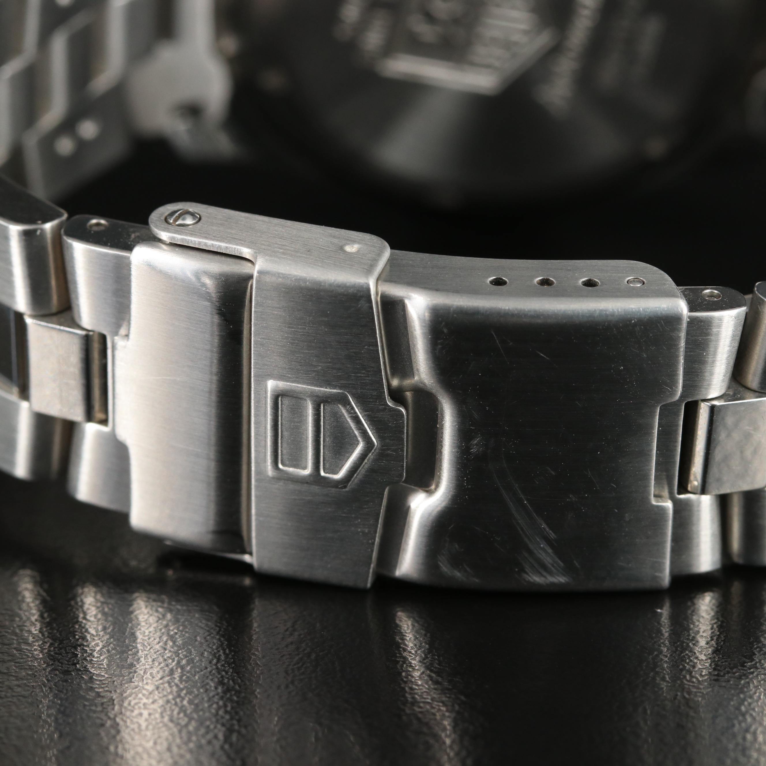 TAG Heuer 2000 Exclusive Automatic 200 Meters Watch