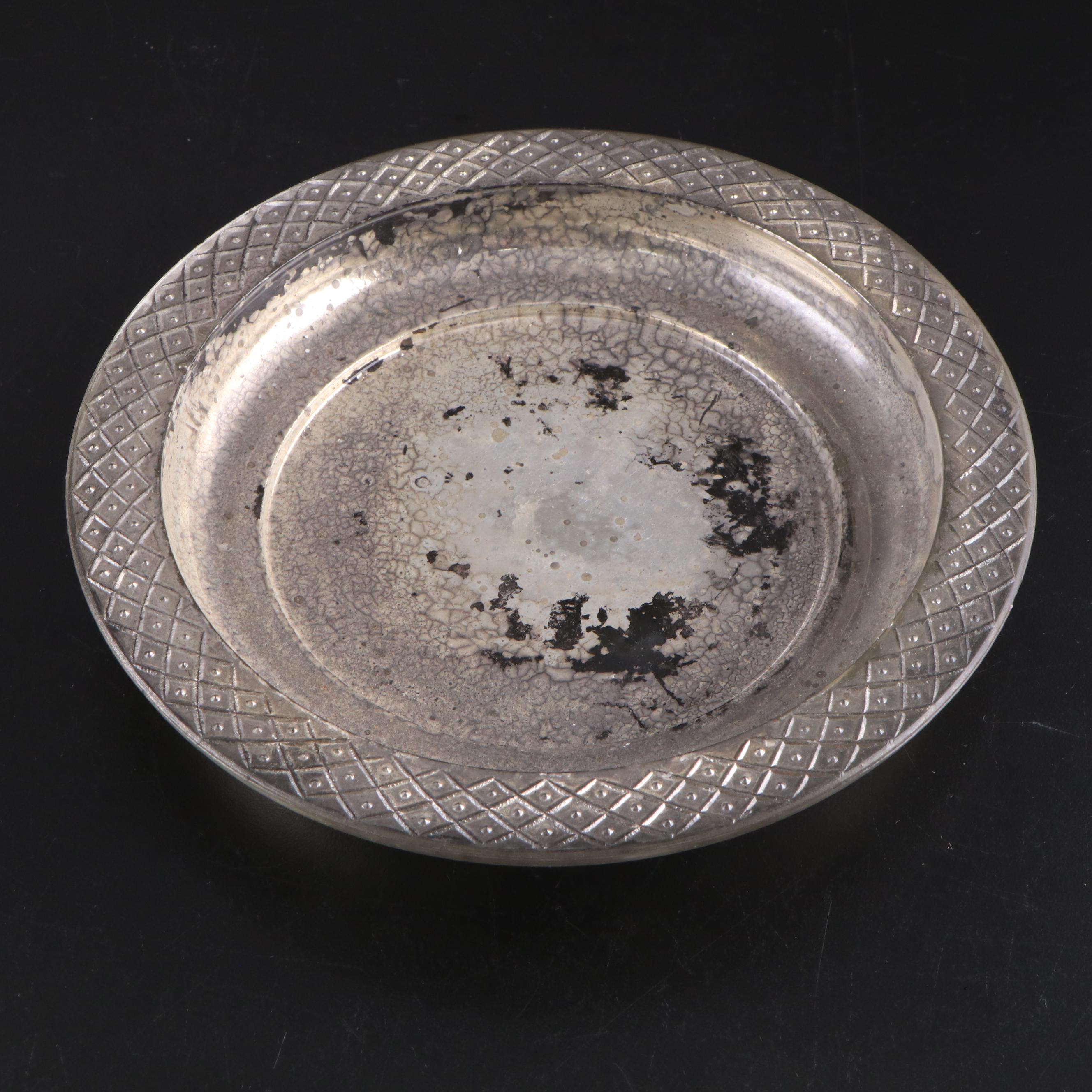 Filigree Motif Mirrored Candle Holders