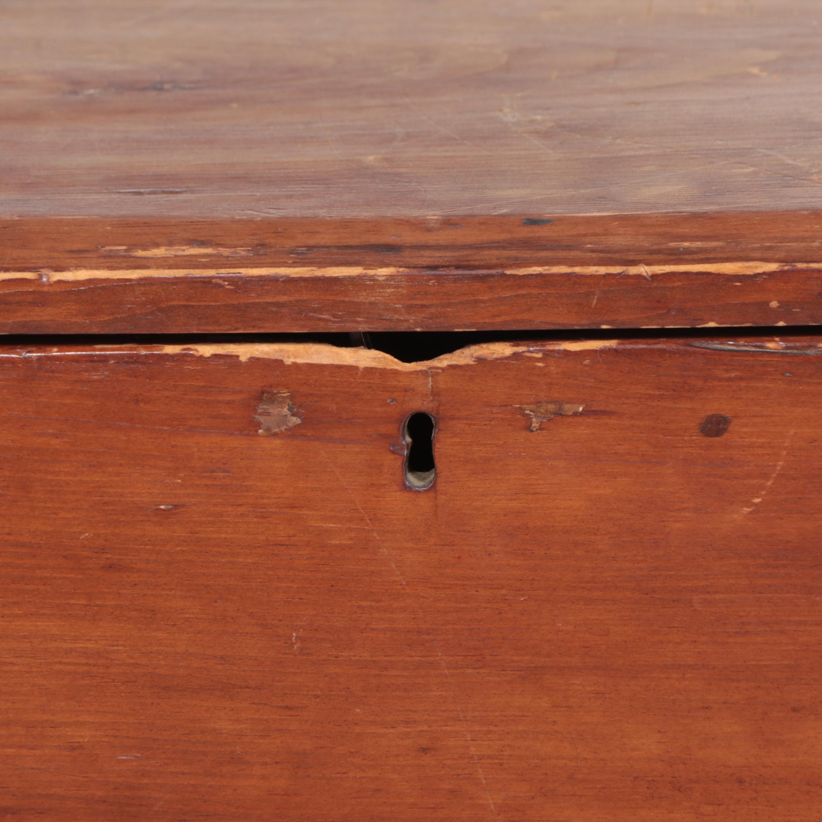 American Primitive Pine Blanket Chest, Early to Mid 19th Century