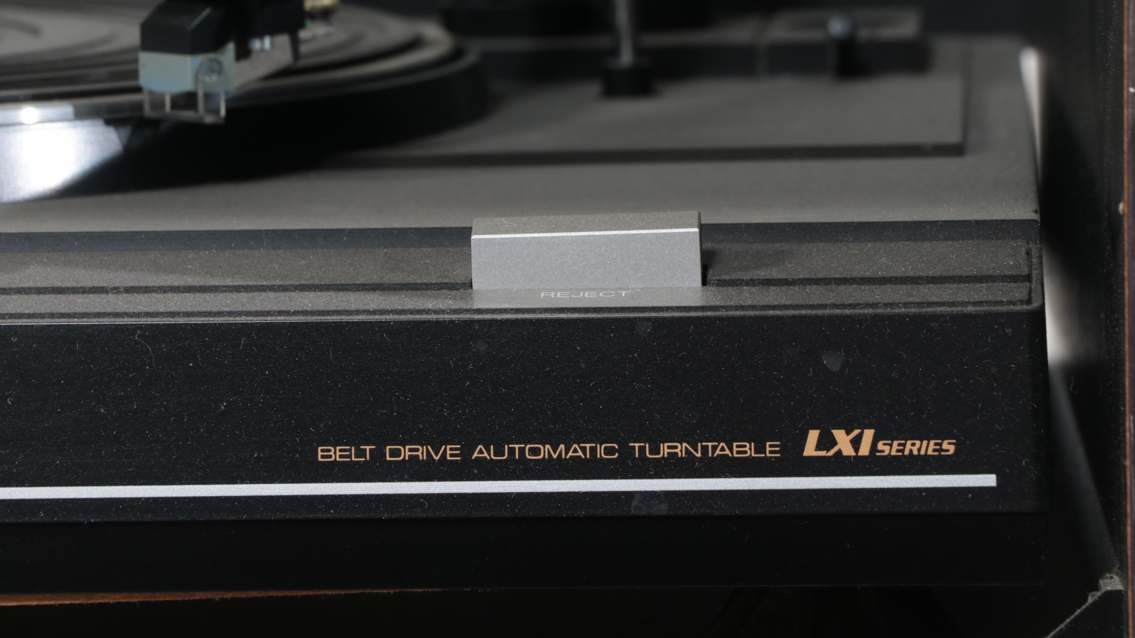 Sears LXI Series 564.92995550 Stereo System on Casters