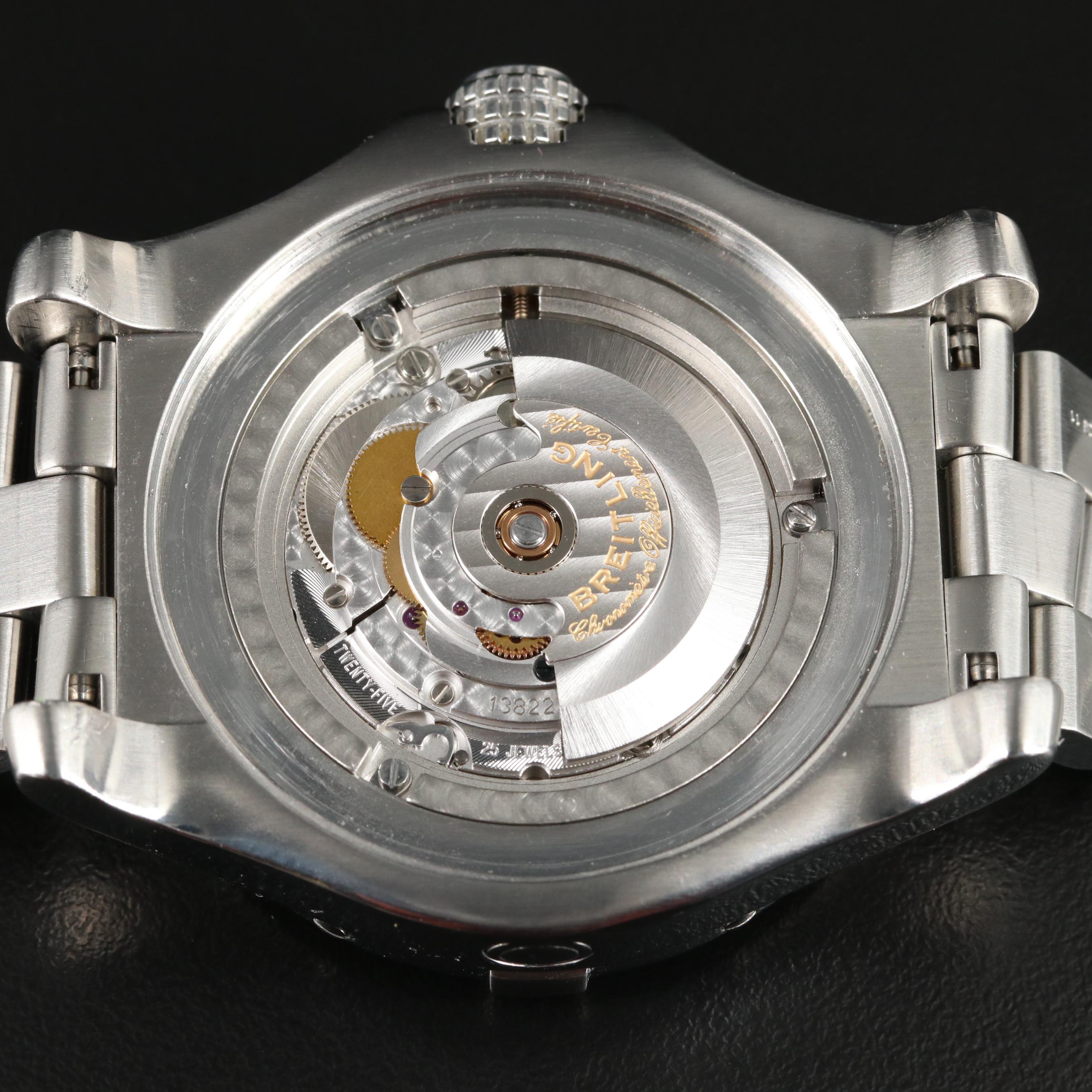 Breitling Avenger Seawolf Diver 3000 M Steel 45MM Automatic Watch