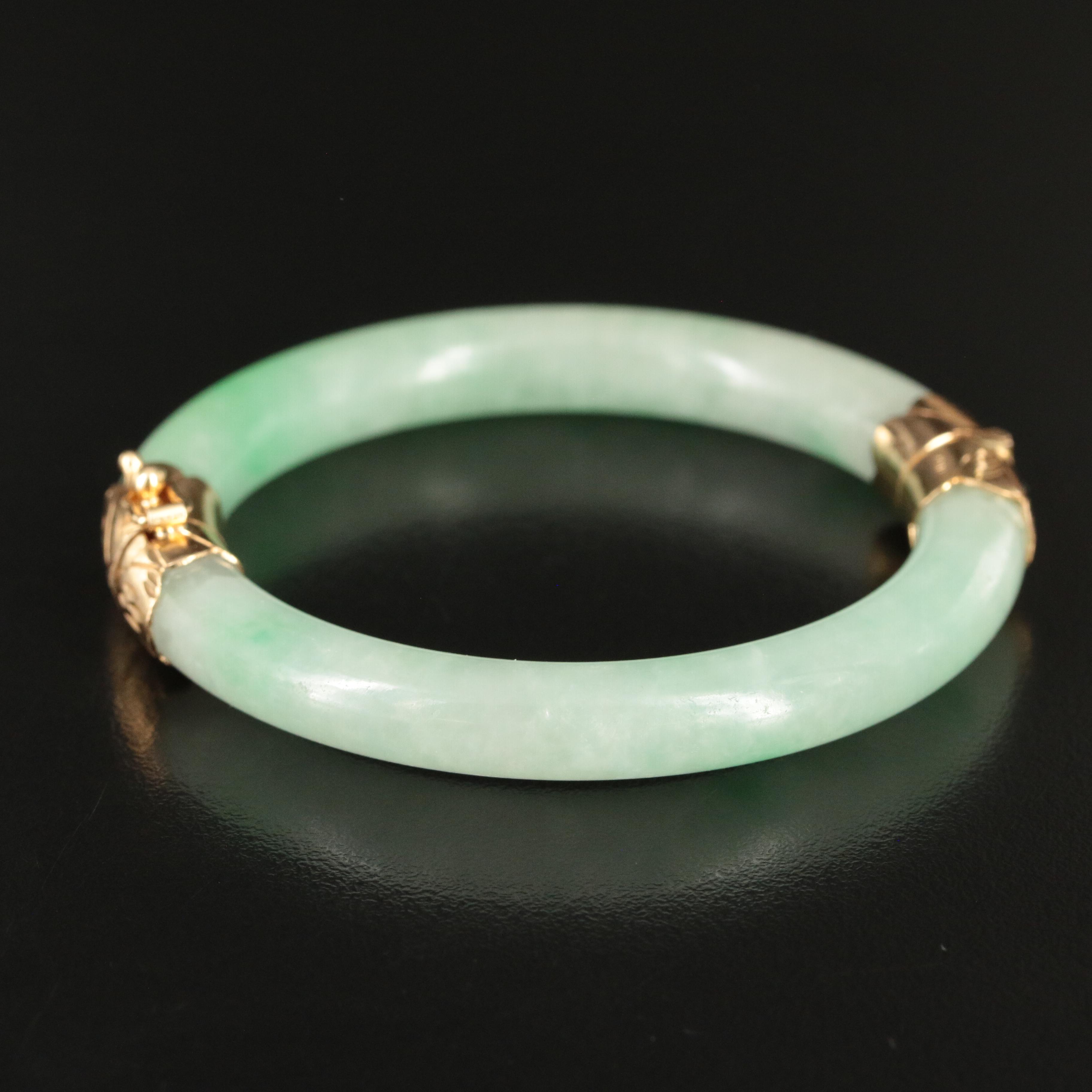 Jadeite Hinged Bangle with 18K