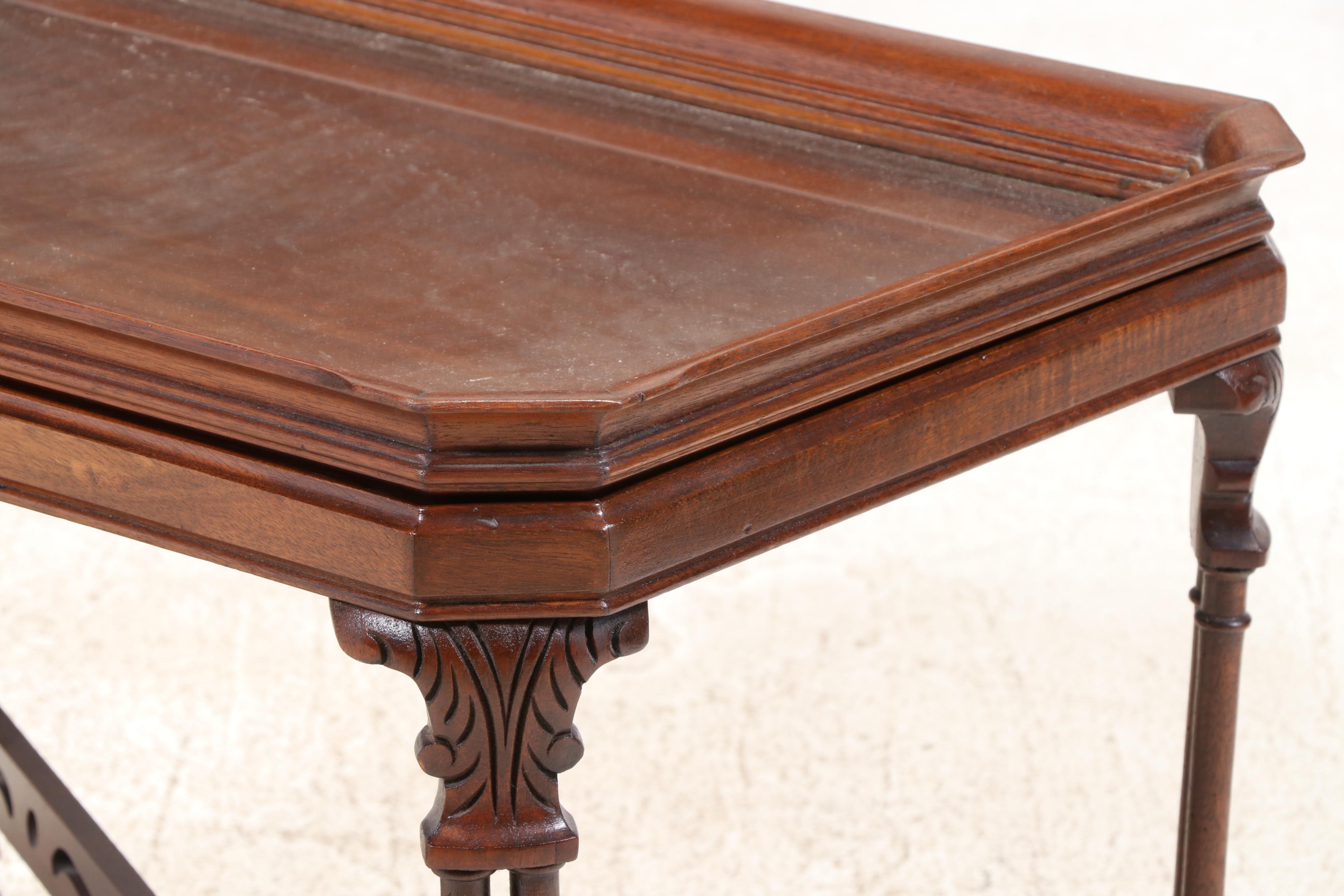 George III Style Mahogany and Glass Tray-Top Coffee Table, 20th Century