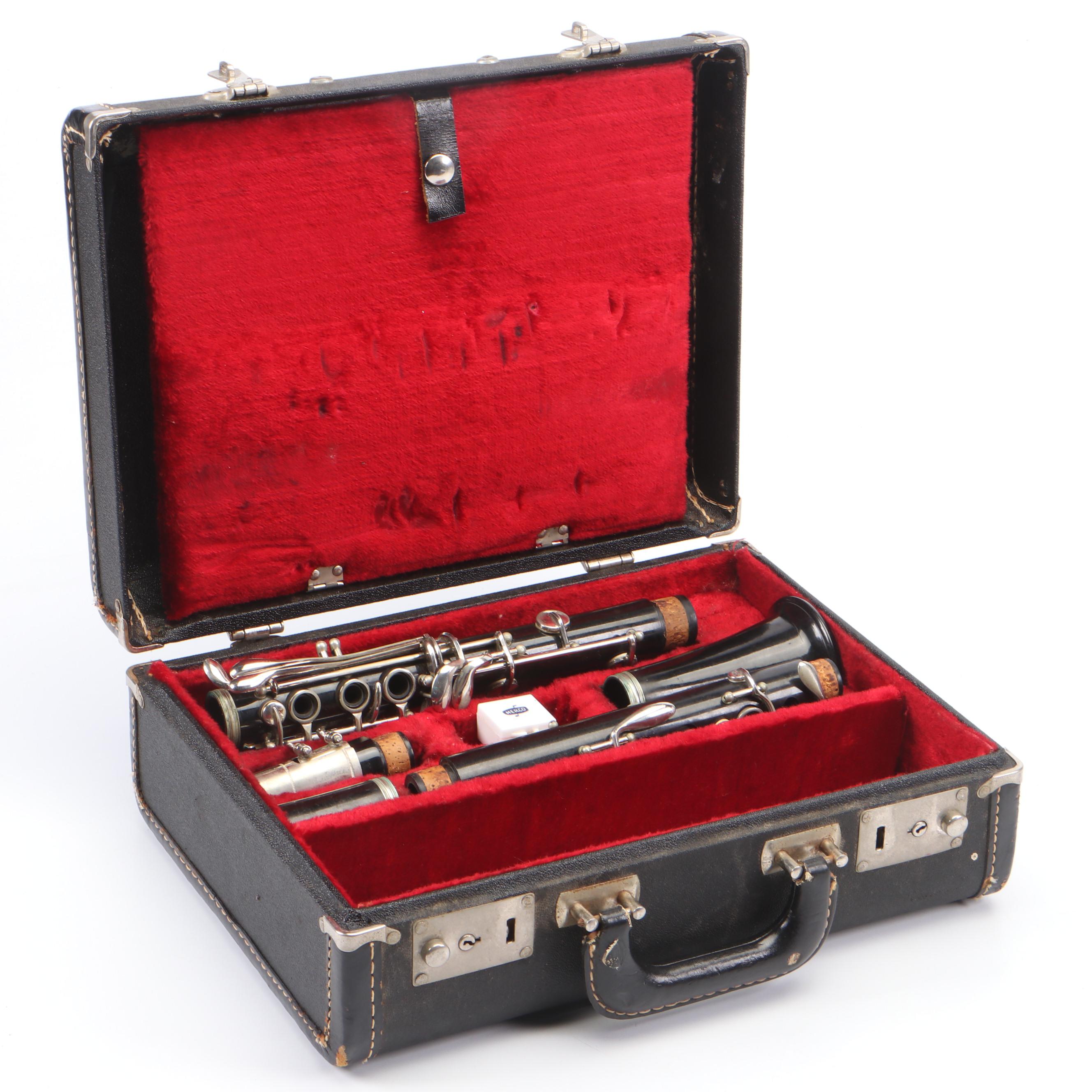 Selmer Bundy Resonite Plastic Clarinet and Faux Leather Case