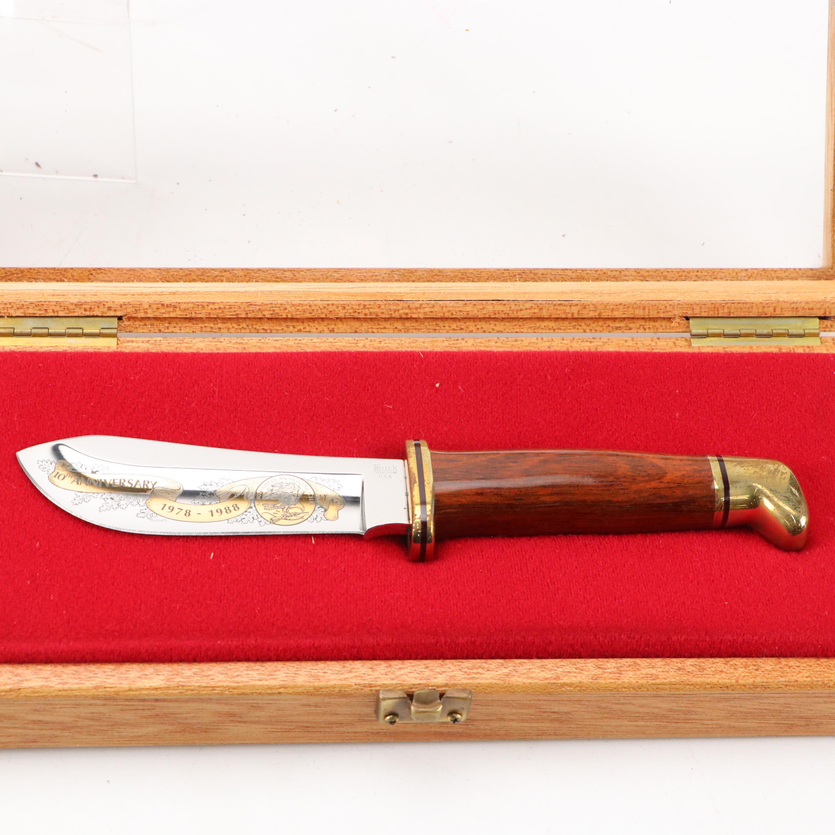 Winchester Collectors Folding Knife with 10th Anniversary Skinner in Display