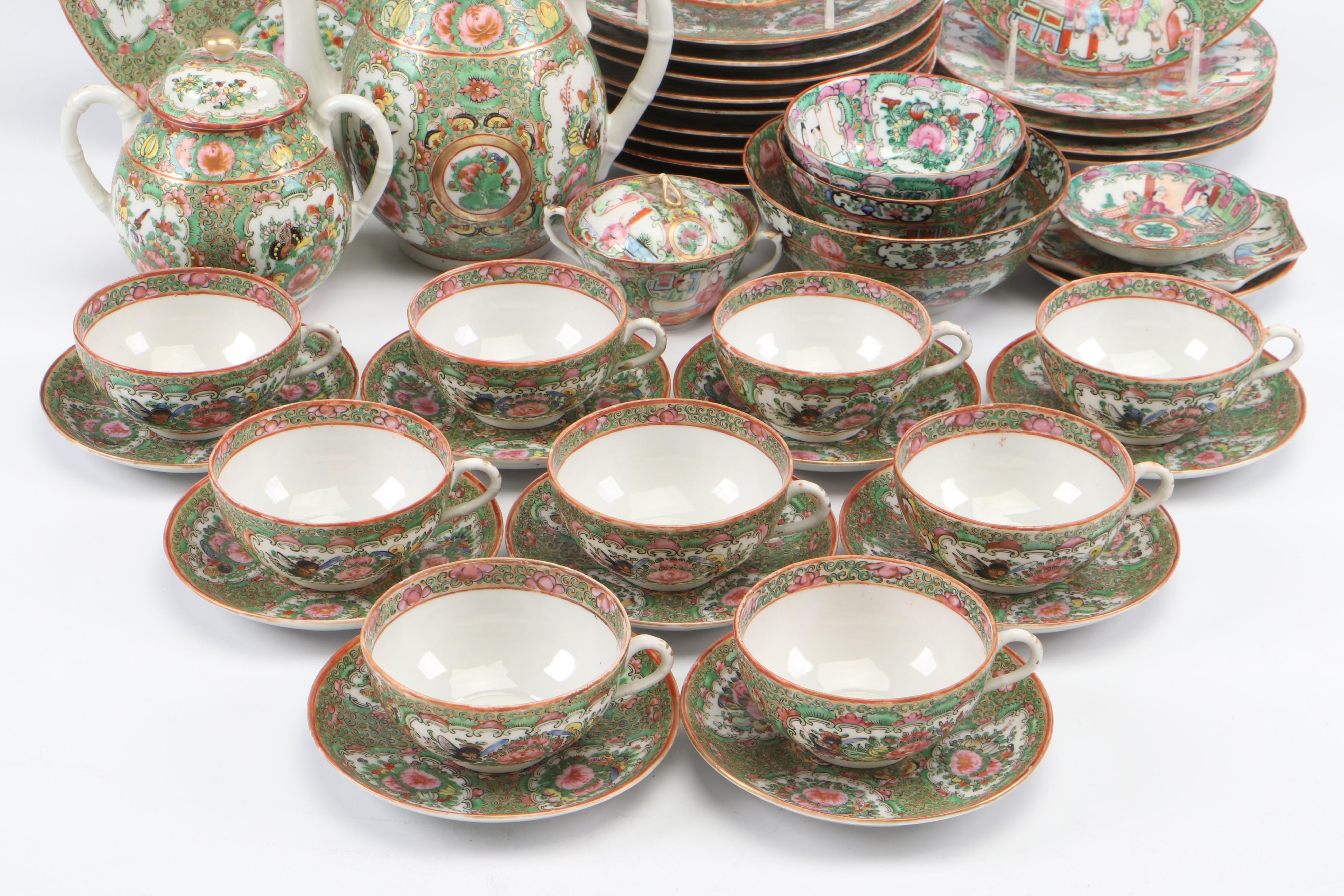 Chinese Export Famille Rose Porcelain Dinnerware