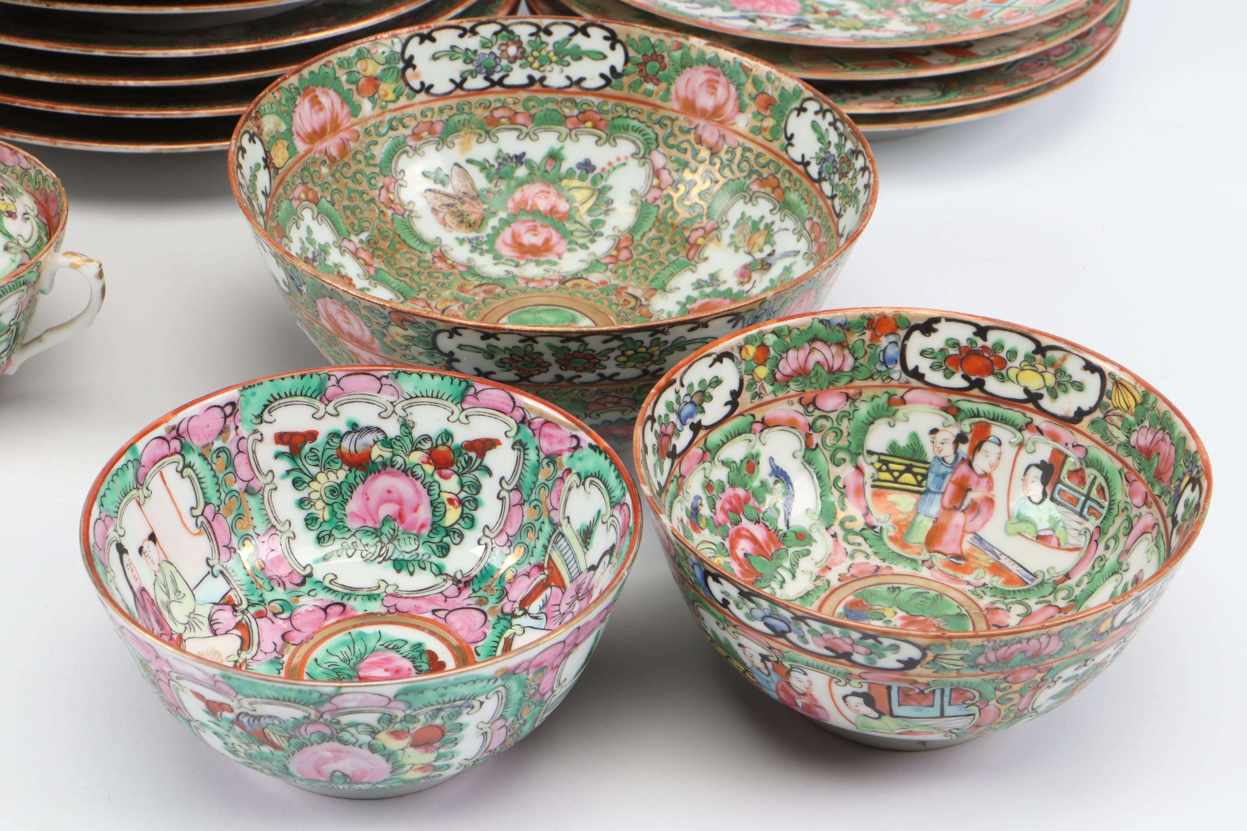 Chinese Export Famille Rose Porcelain Dinnerware
