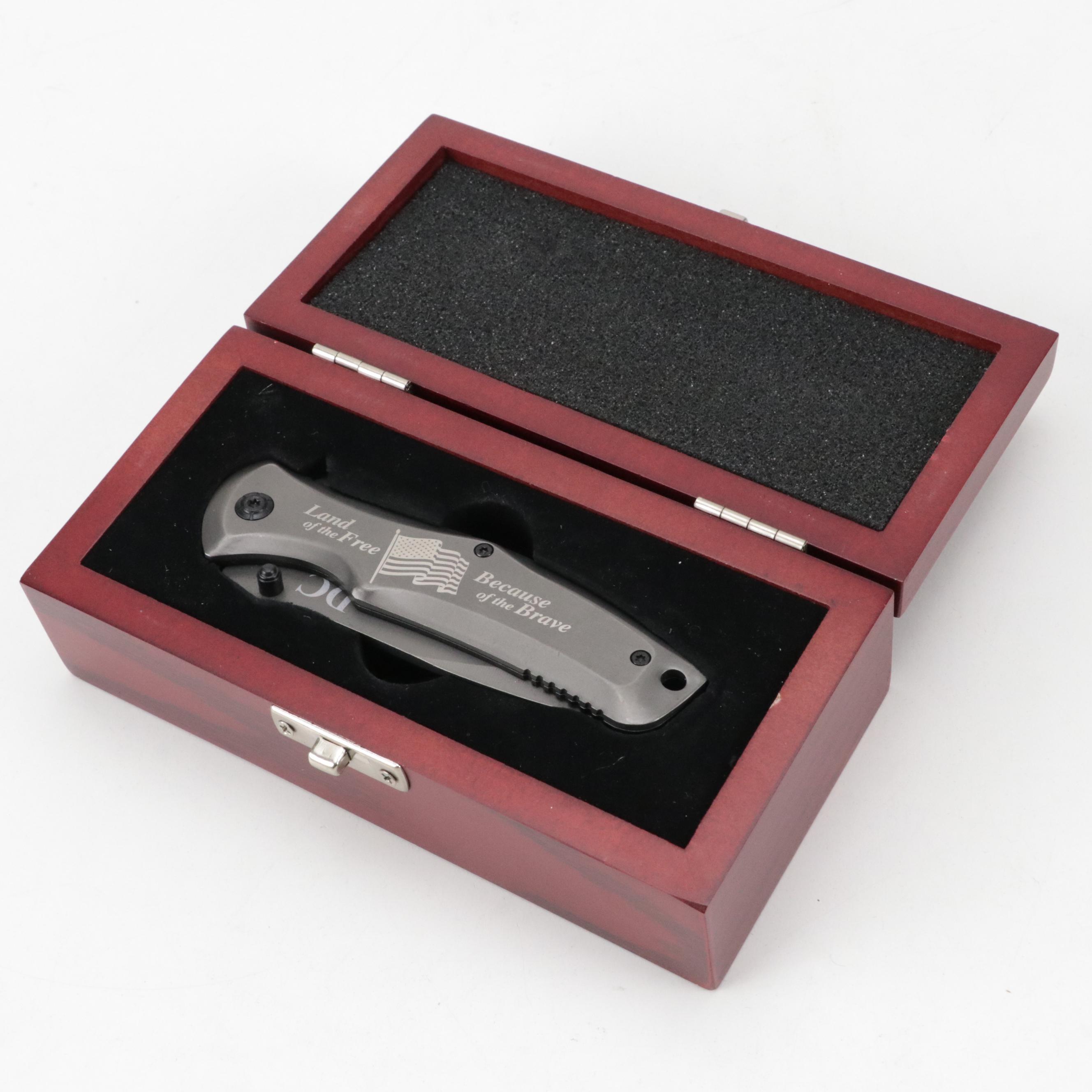 Danbury Mint Collectors Bowie Knife Pair in Display with Patriotic Folding Knife