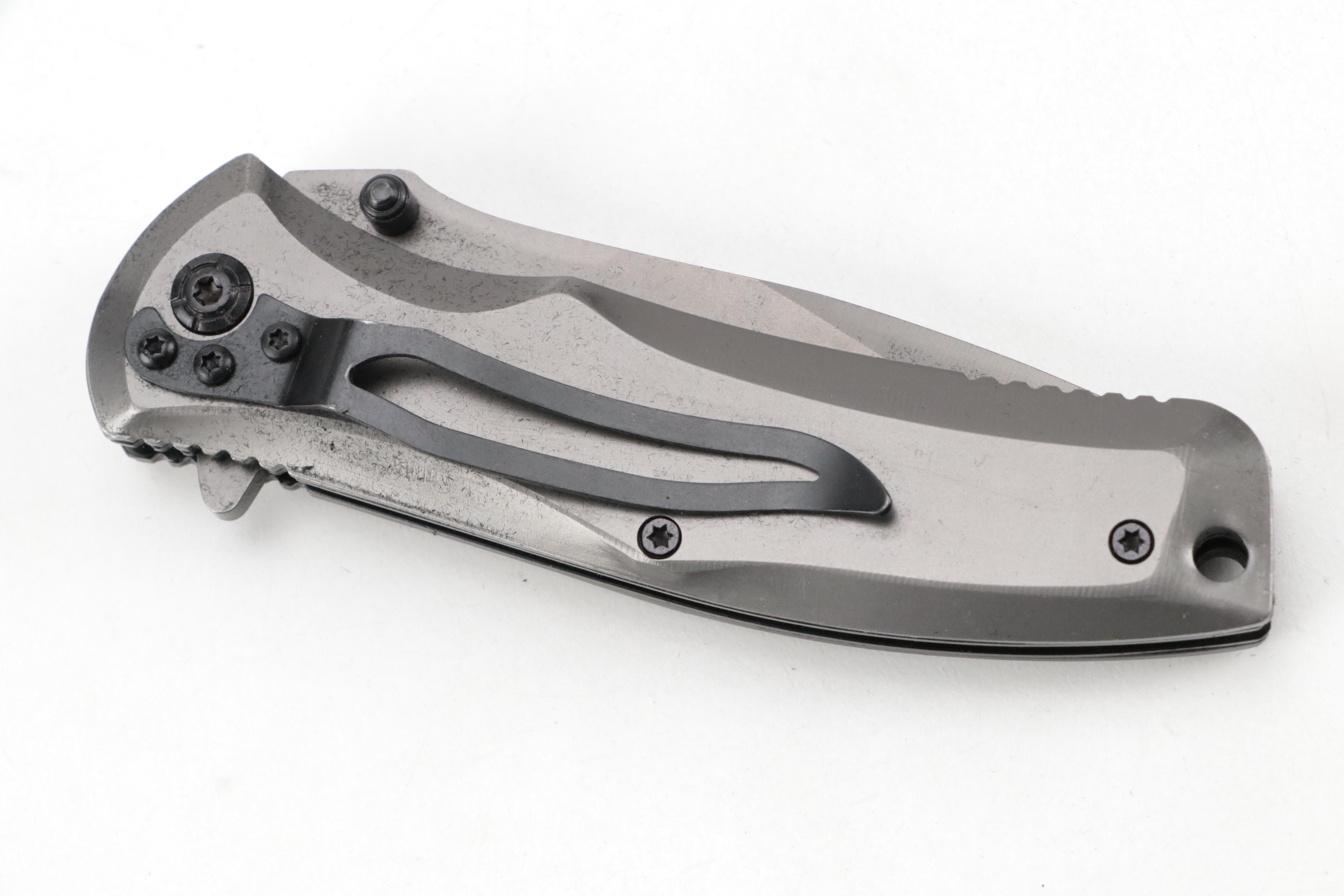 Danbury Mint Collectors Bowie Knife Pair in Display with Patriotic Folding Knife