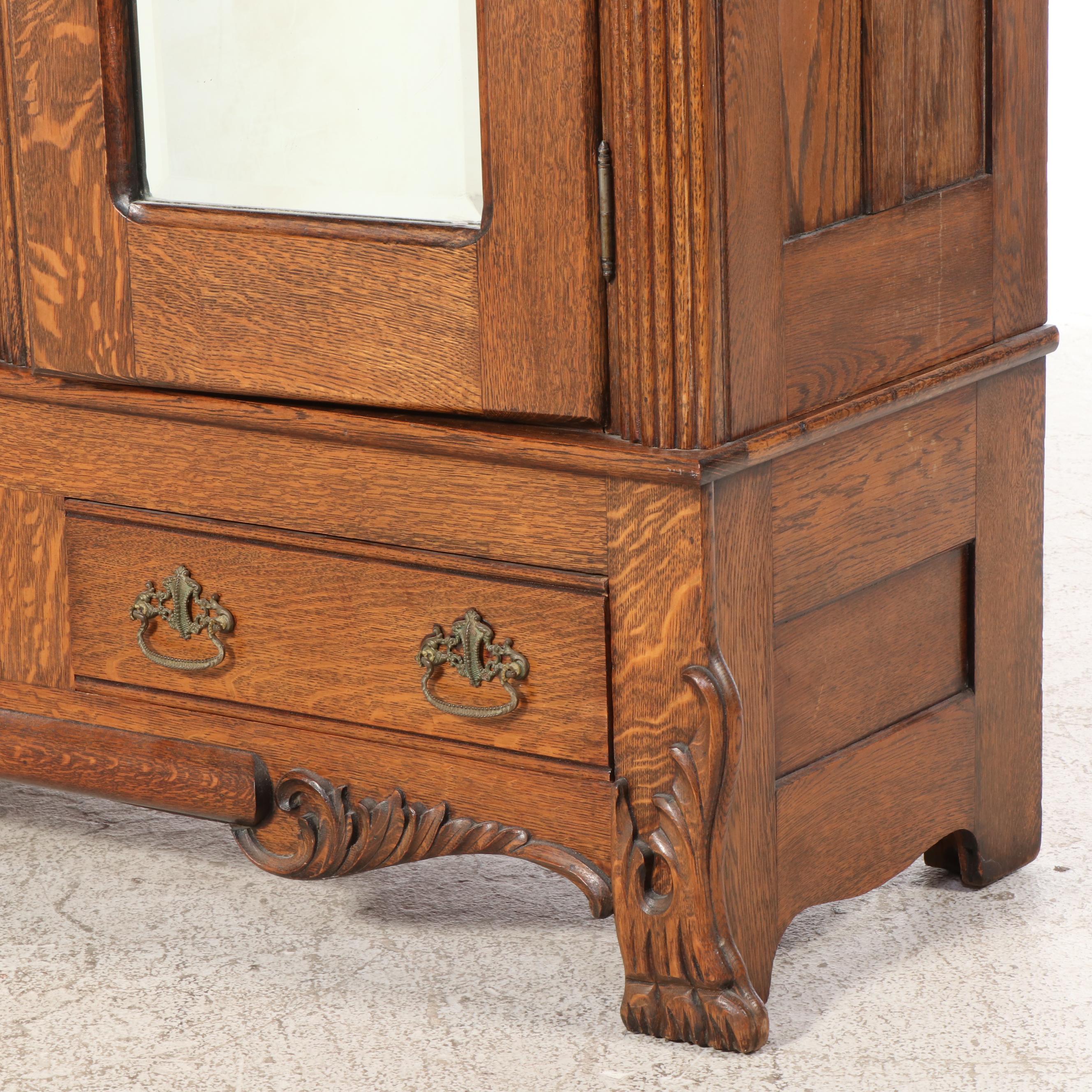 Marstall Furniture Co. Late Victorian Quartersawn Oak & Mirrored Glass