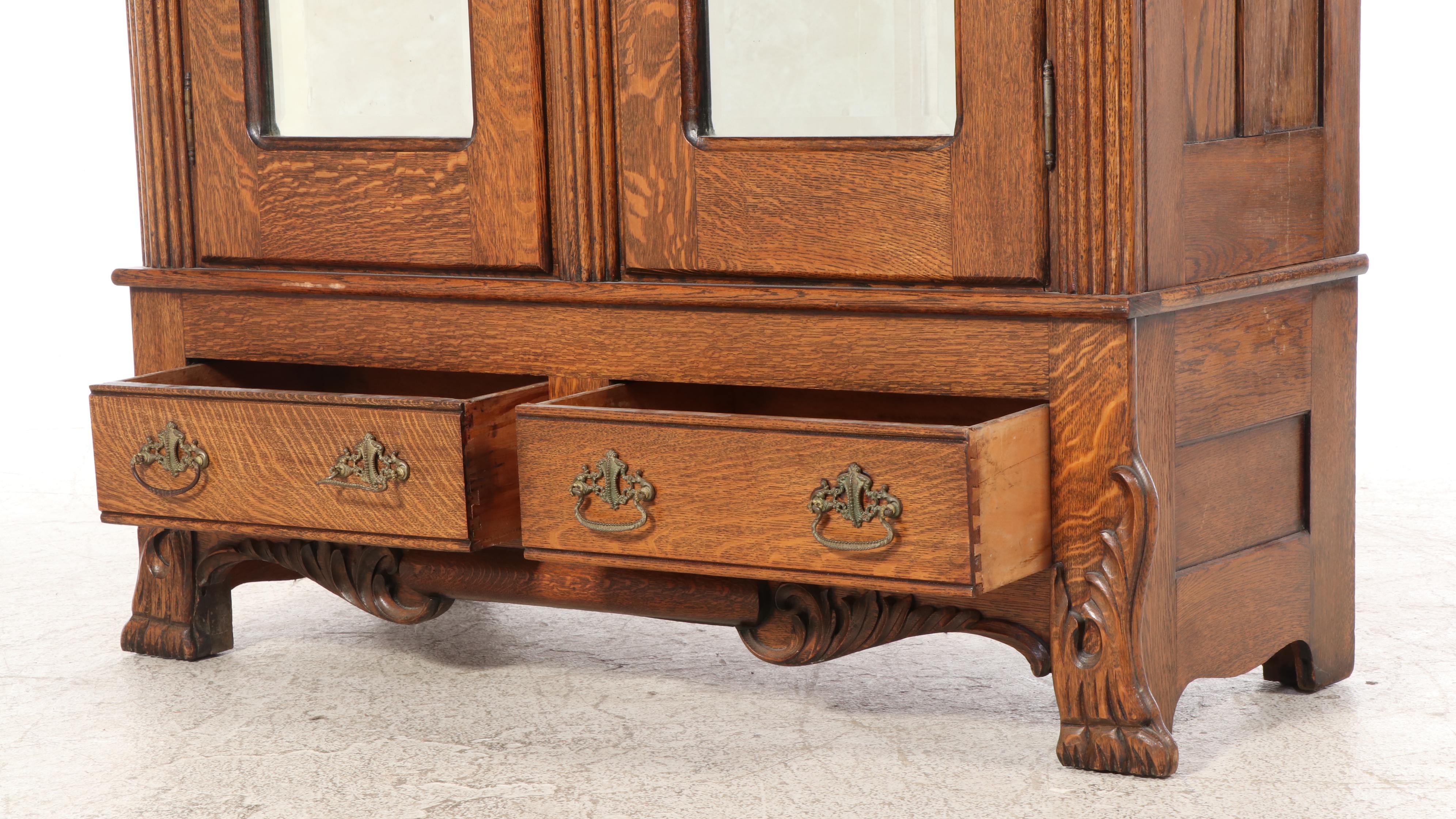 Marstall Furniture Co. Late Victorian Quartersawn Oak & Mirrored Glass