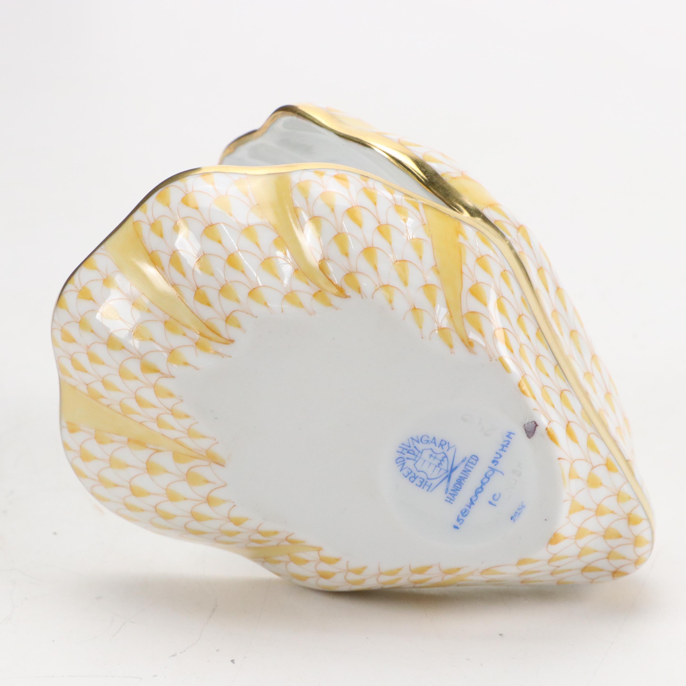 Herend Yellow Fishnet with Gold "Oyster with Pearl" Porcelain Figurine