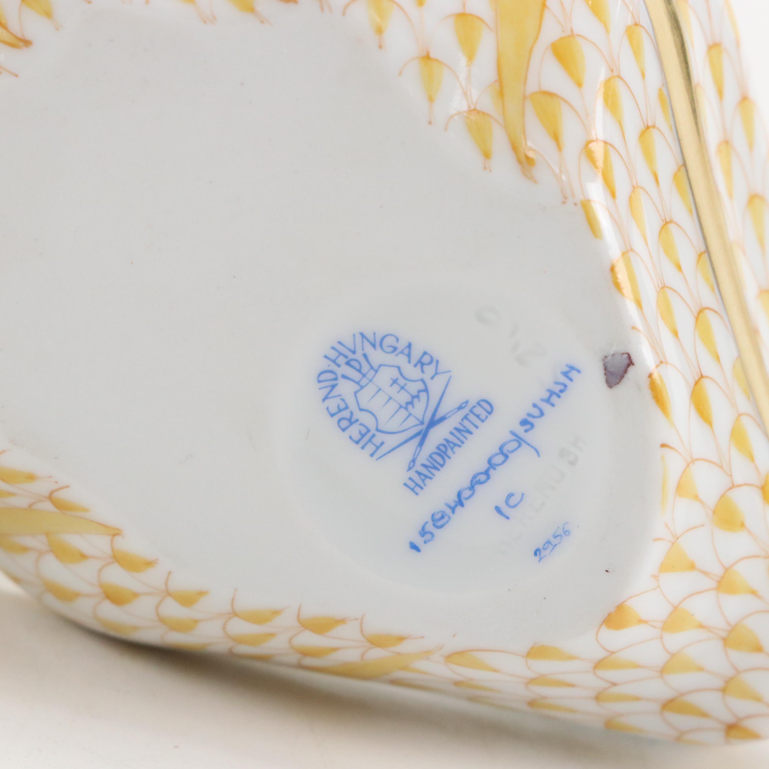 Herend Yellow Fishnet with Gold "Oyster with Pearl" Porcelain Figurine