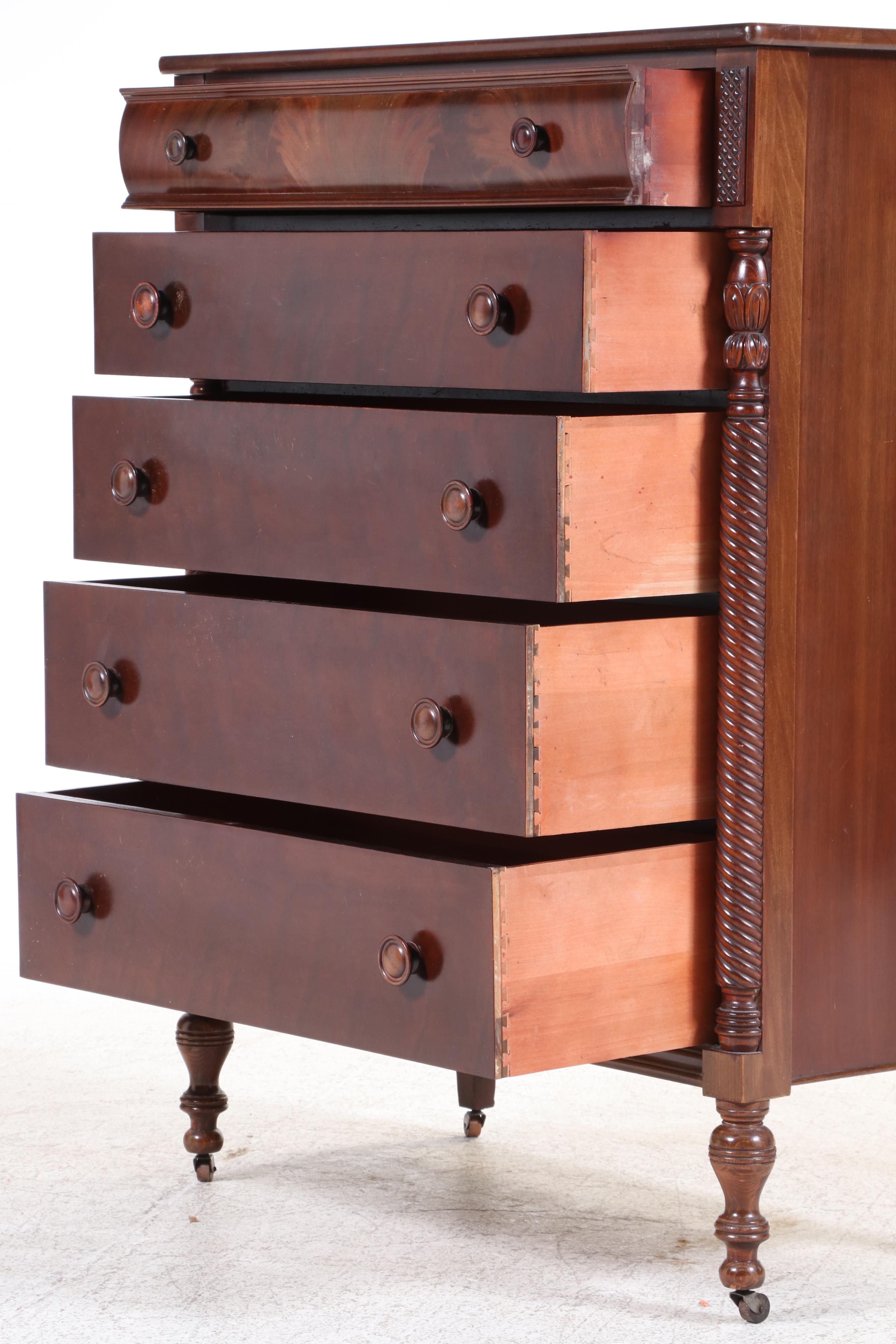 Thomasville Chair Company Classical Style Mahogany Five-Drawer Chest