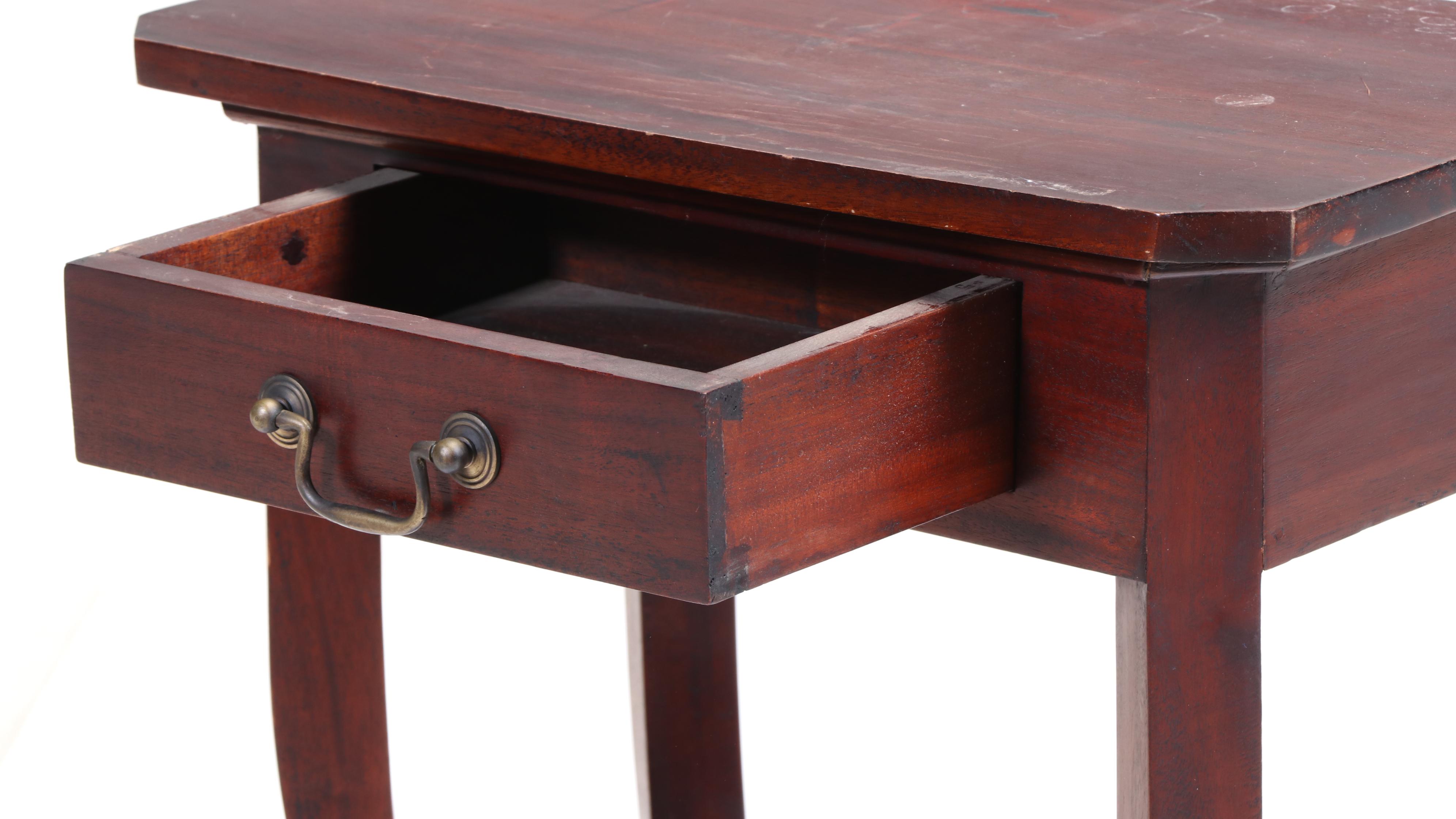 "Olivia" Classical Style Hardwood Three-Tier Side Table