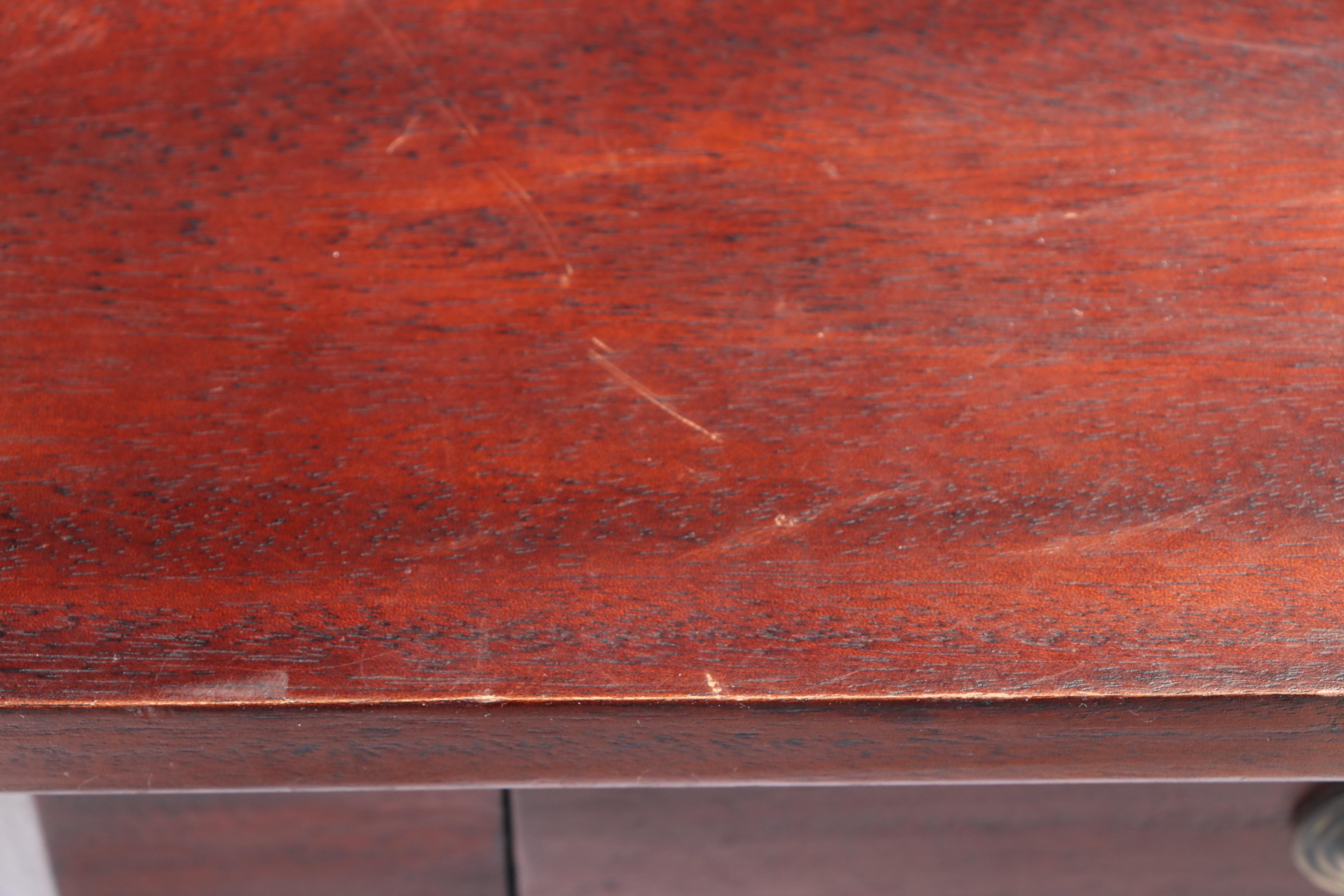 "Olivia" Classical Style Hardwood Three-Tier Side Table