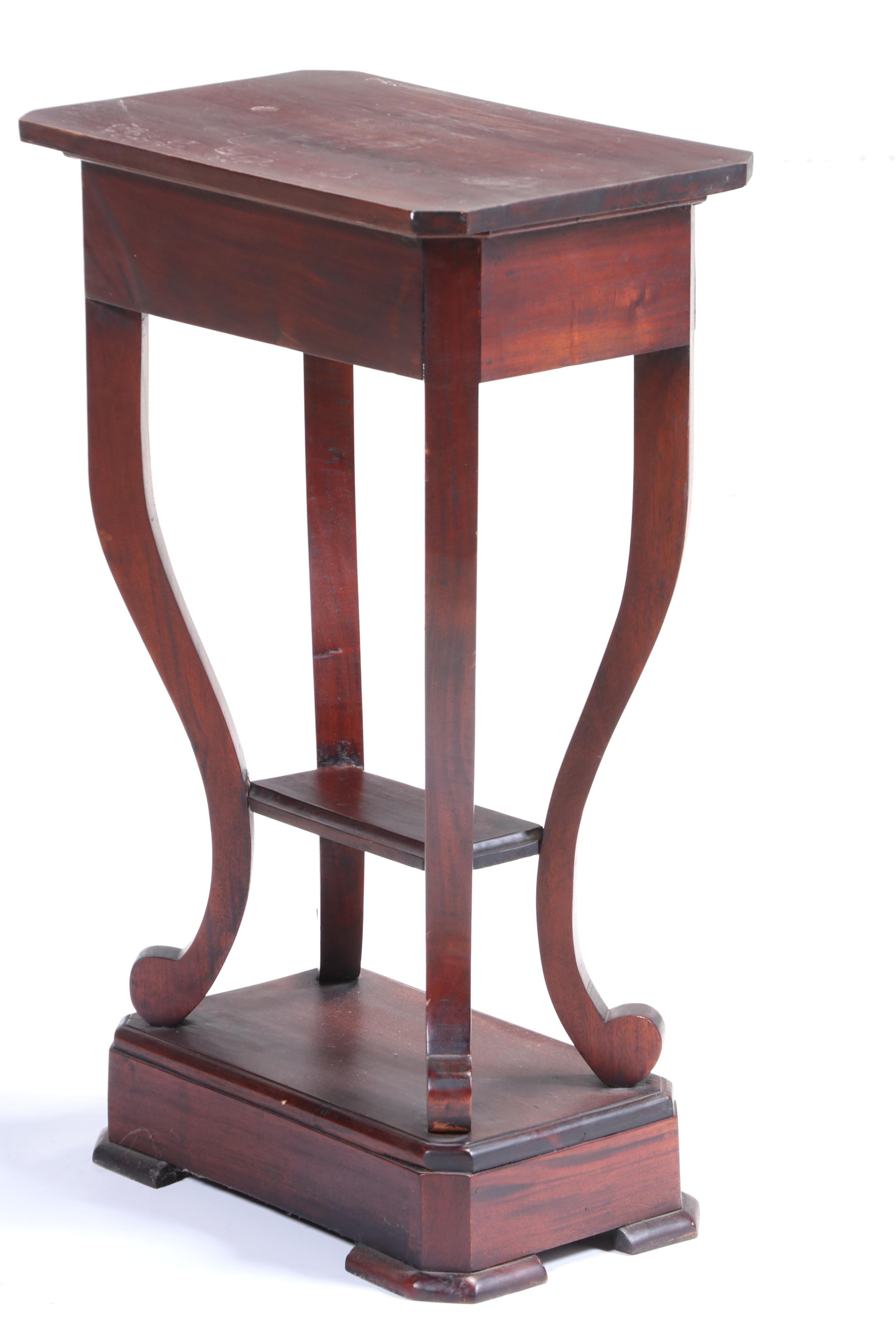 "Olivia" Classical Style Hardwood Three-Tier Side Table