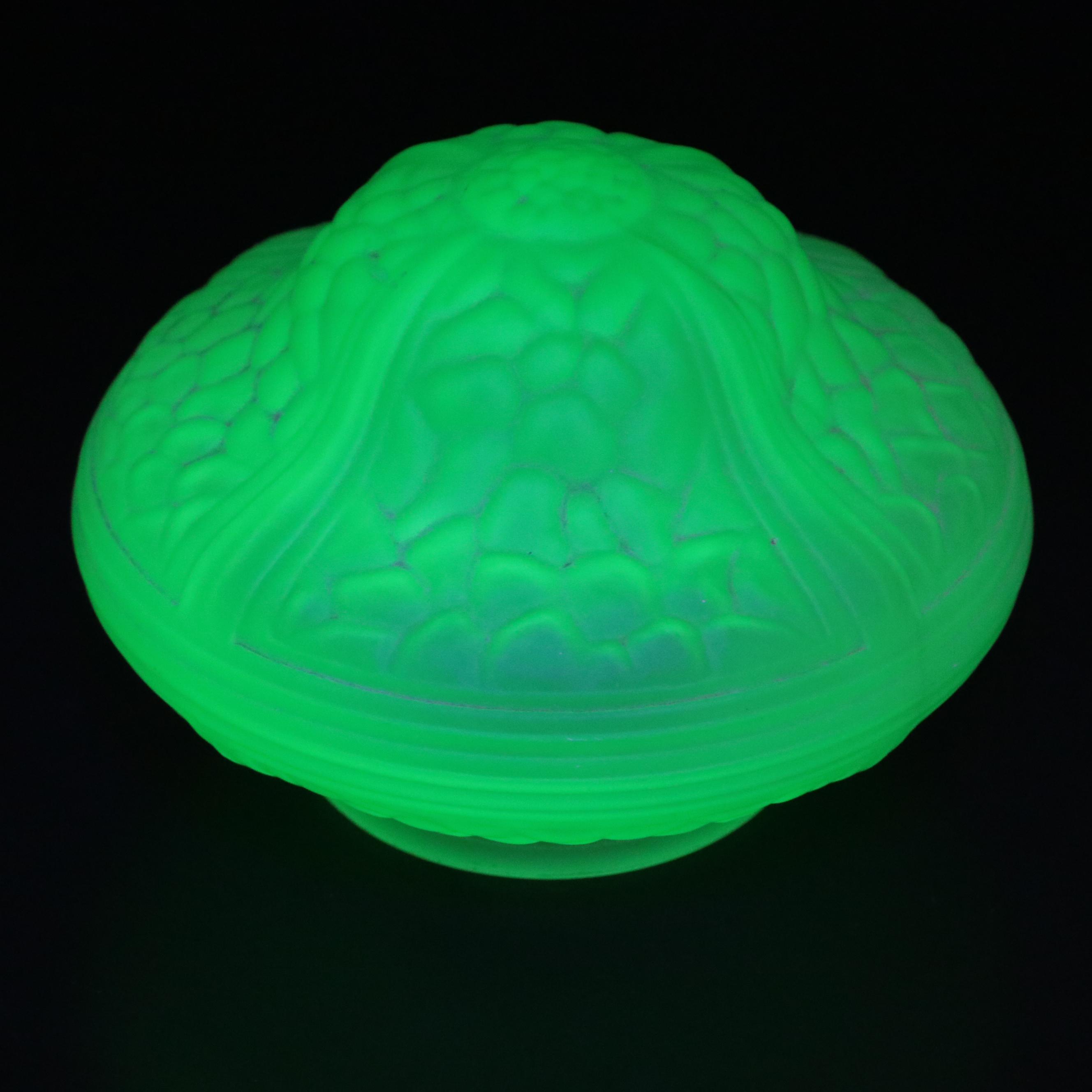 Art Deco Figural Spelter and Uranium Glass Shade Table Lamp