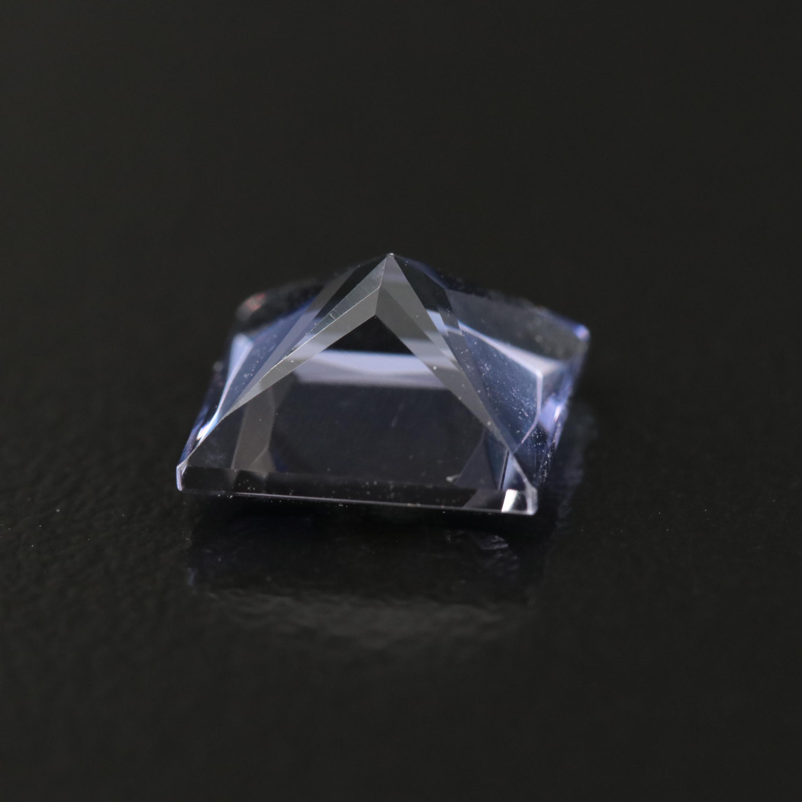 Loose 3.98 CT Iolite