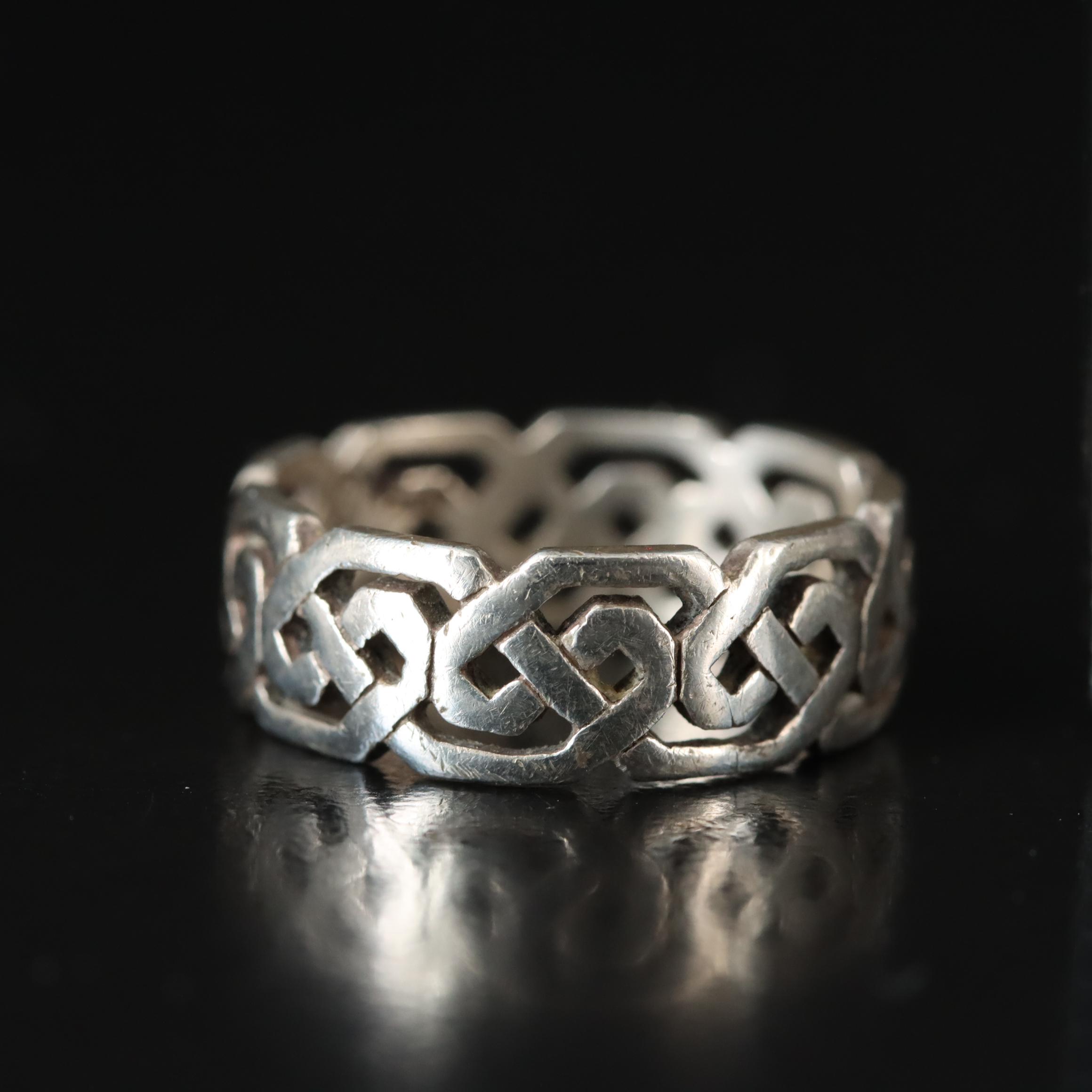 Sterling Celtic Knot Band