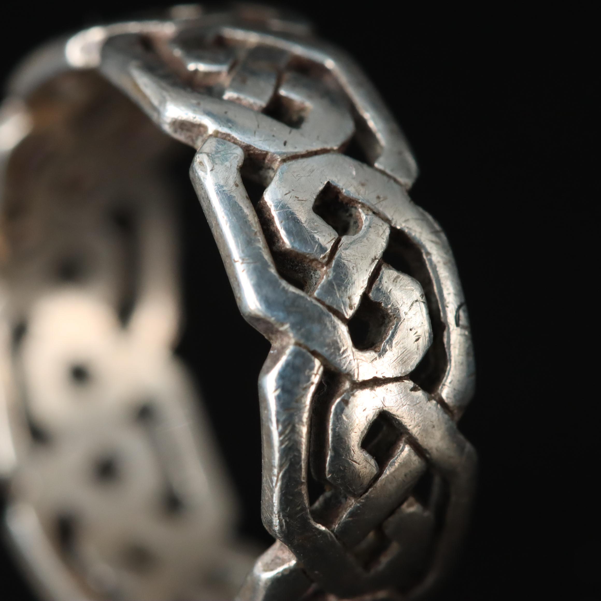Sterling Celtic Knot Band