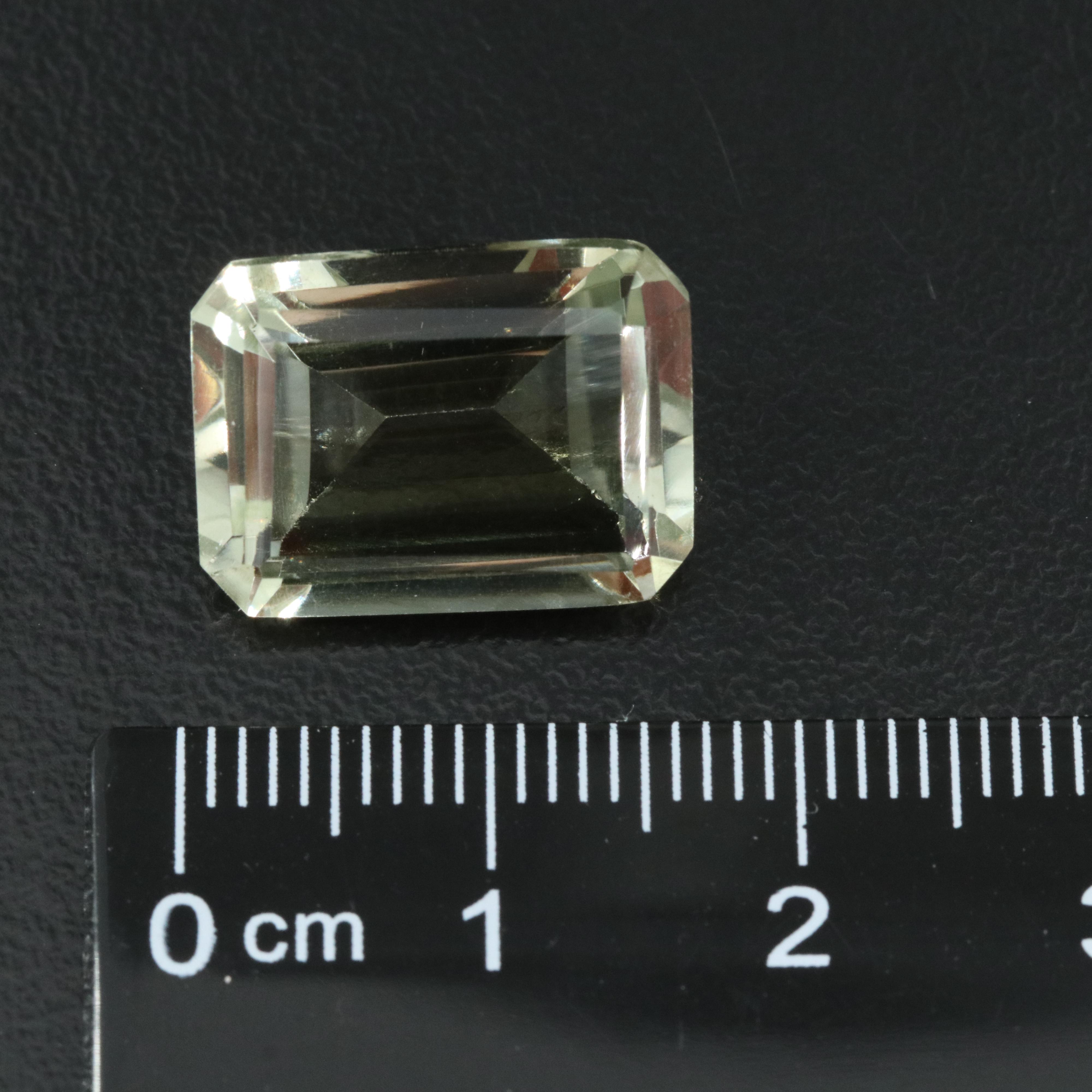Loose 10.49 CT Prasiolite