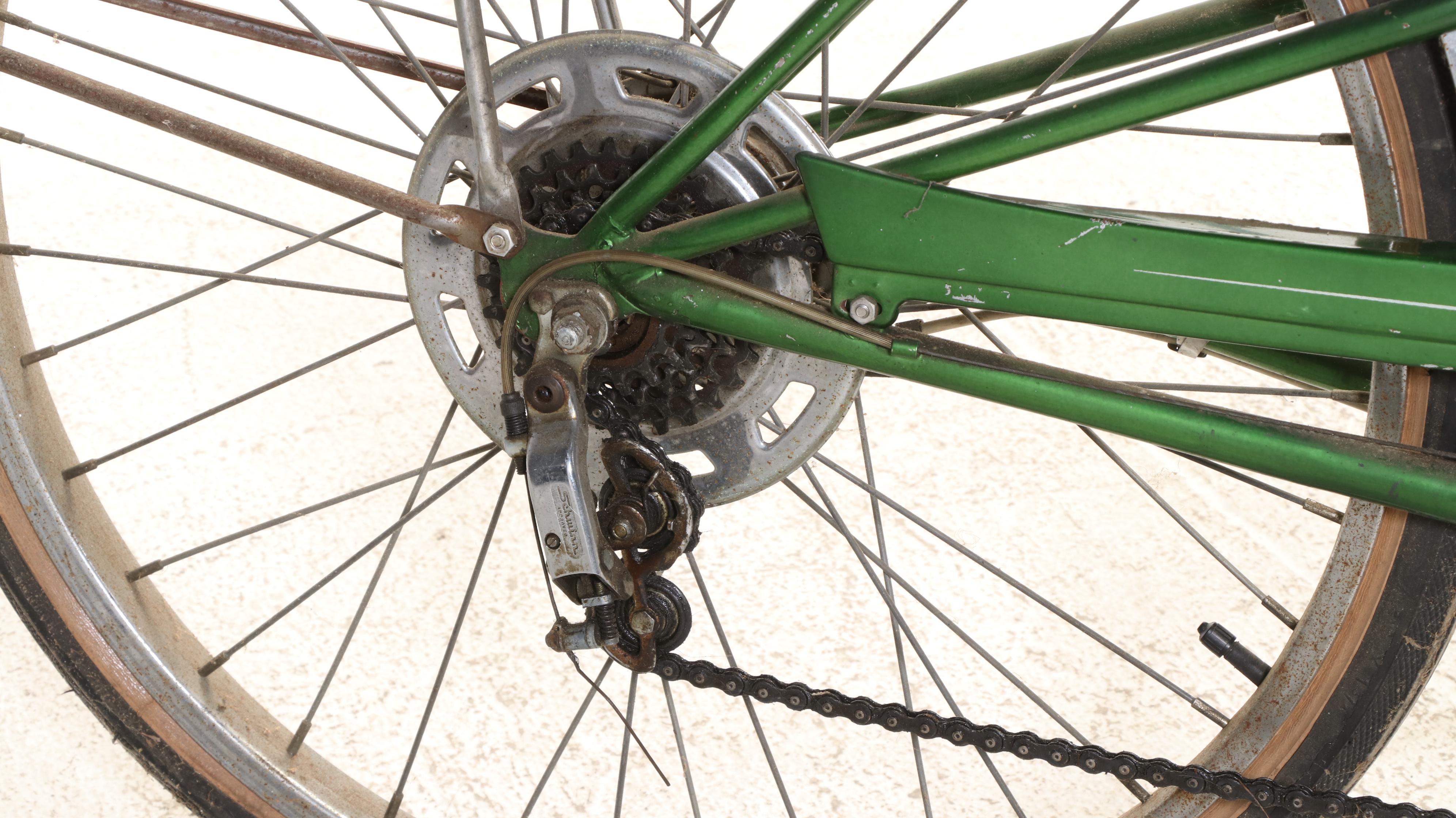 Schwinn "De Luxe Twinn" Tandem Cruiser Bike, Mid to Late 20th Century