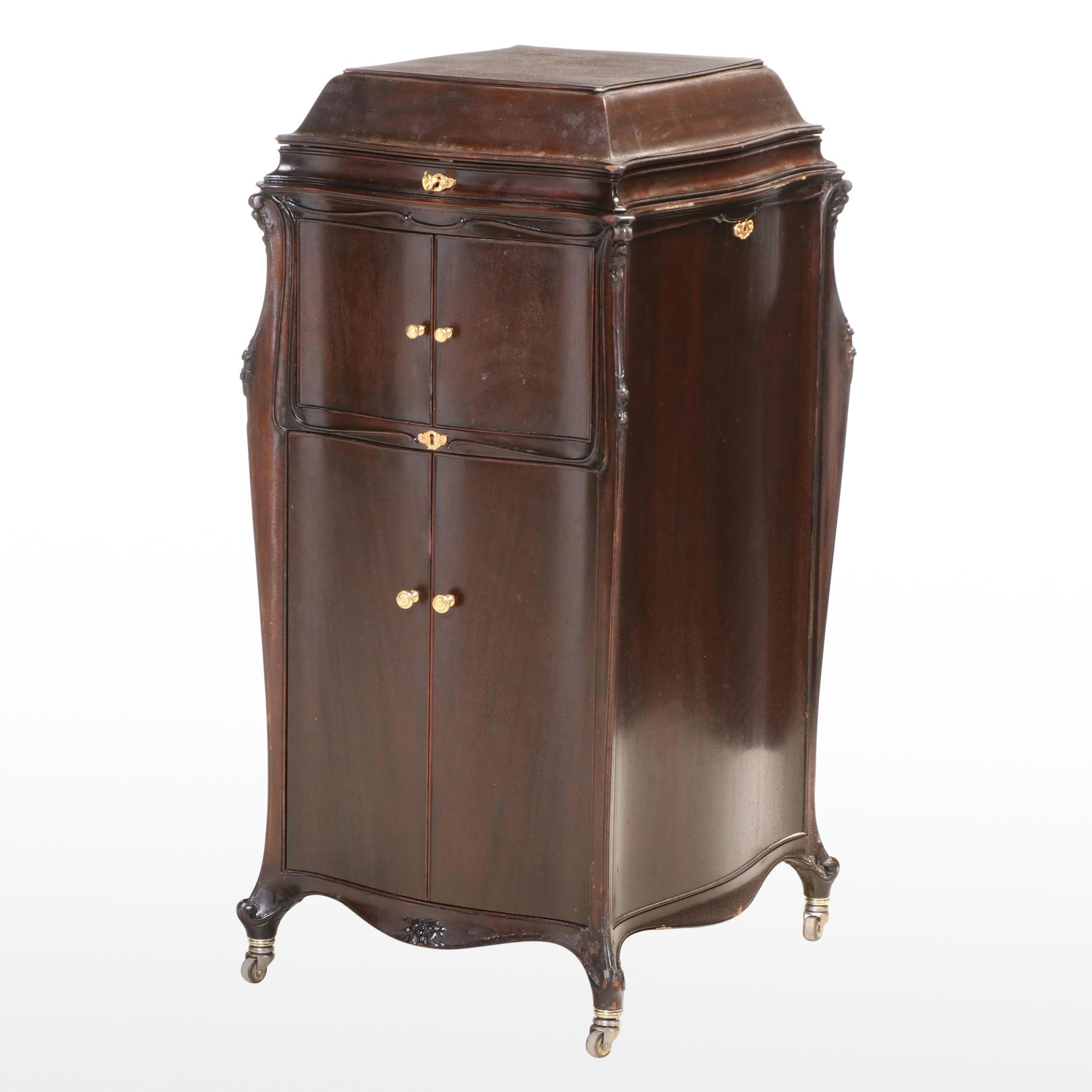 Art Nouveau Victrola Victor VV XVII Cabinet Phonograph, 1918