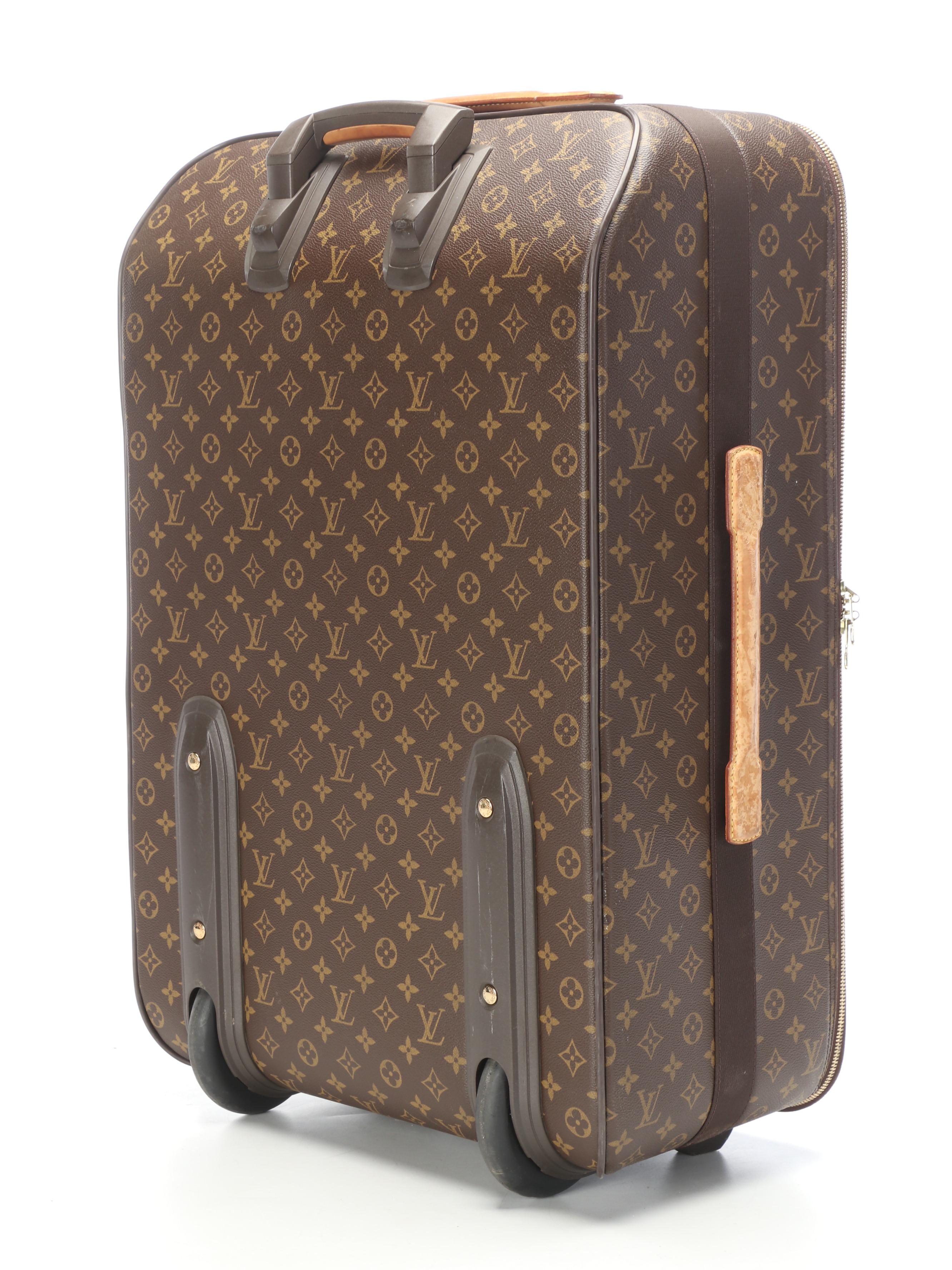 Louis Vuitton Pégase 70 Rolling Suitcase in Monogram Canvas with Pochette Clés
