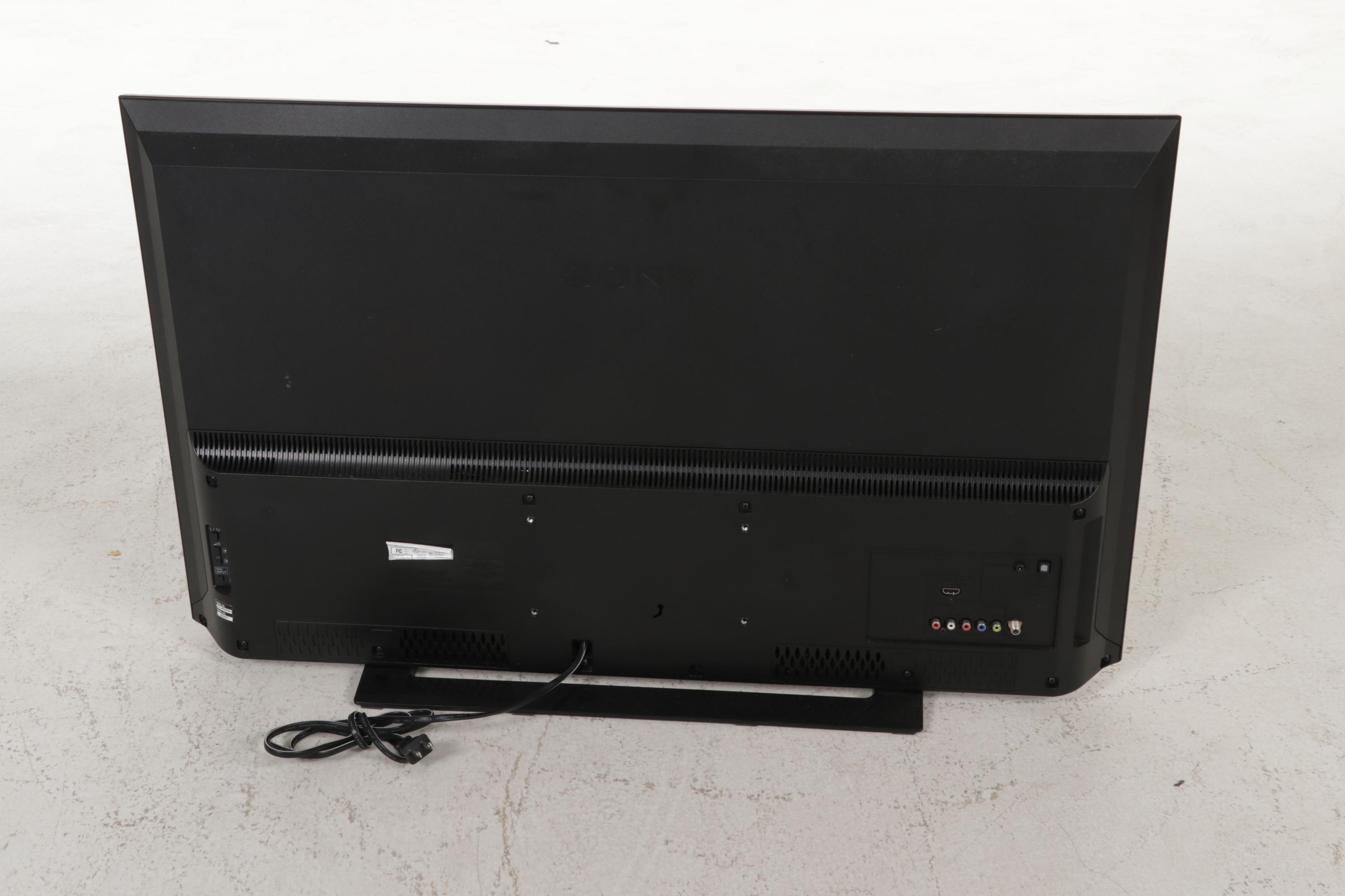 Sony Bravia 40" LED HDTV on Stand