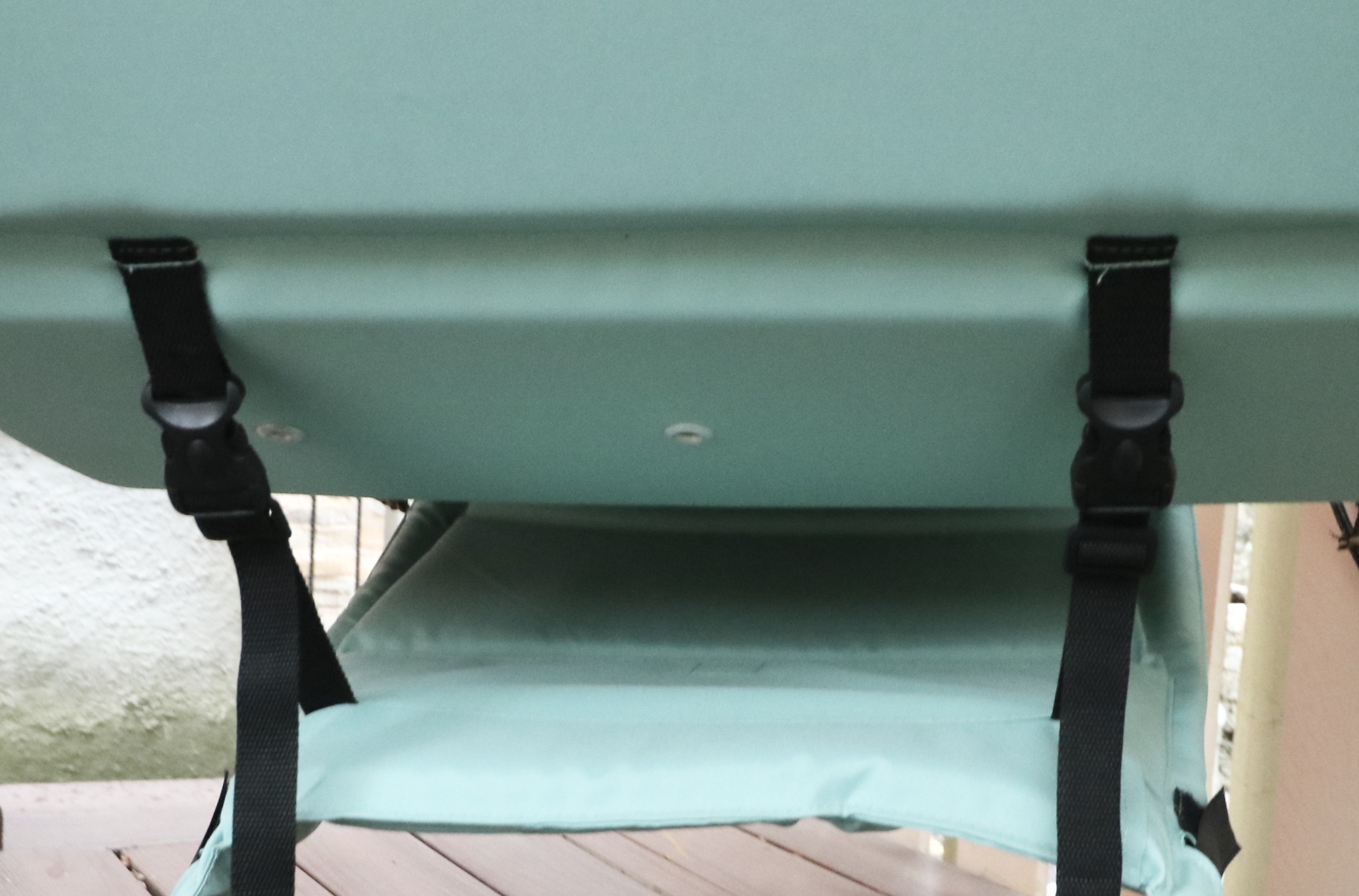 SoCo "Low Country Lounger" PE Rattan Porch Swing